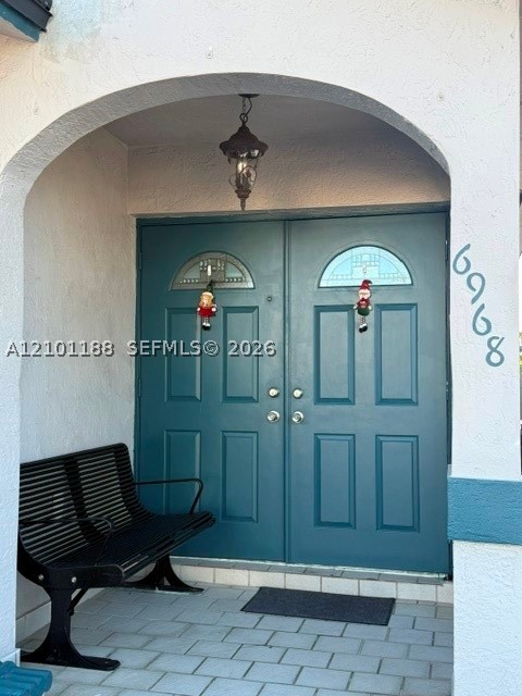 6968 W 24th Ct Hialeah, FL 33016