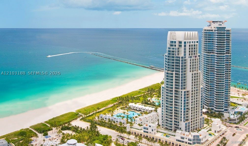 100 S Pointe Dr #1109