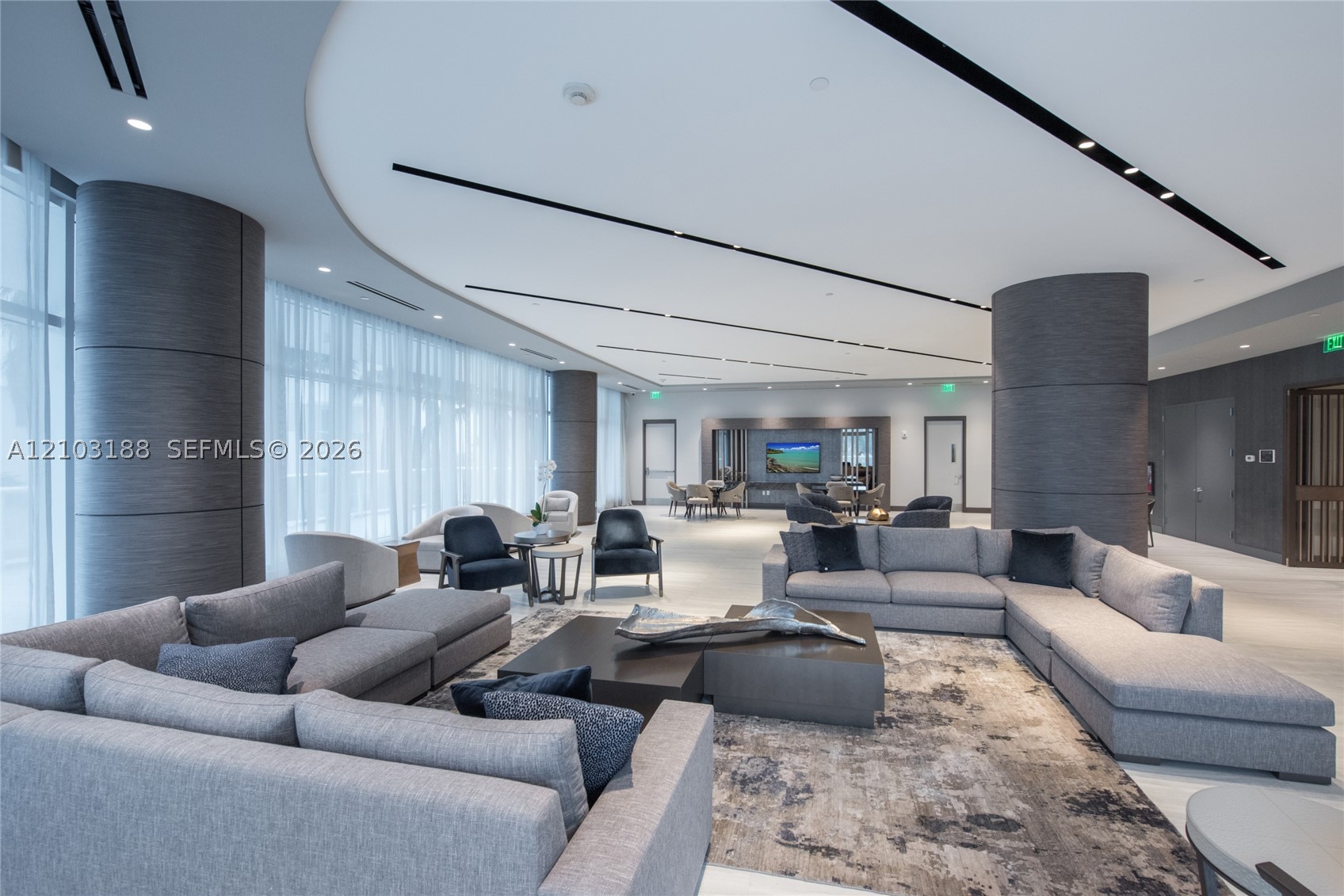 image Continuum South Beach South Tower40