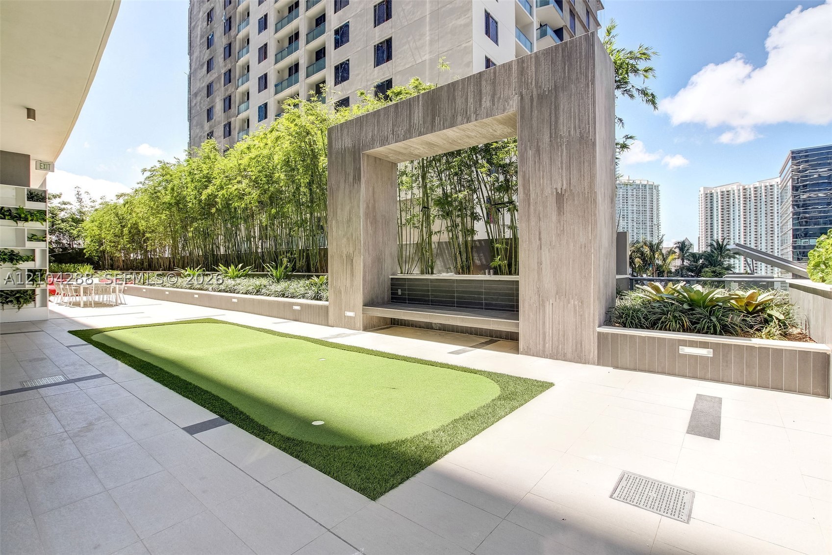 image Brickell Heights West54