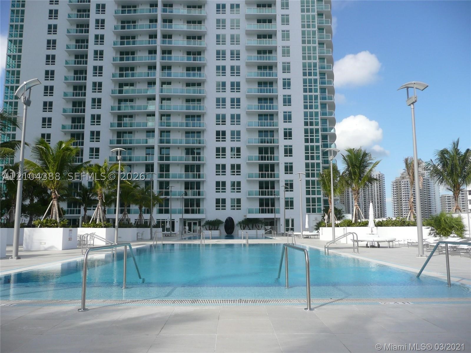 image The Plaza on Brickell West14