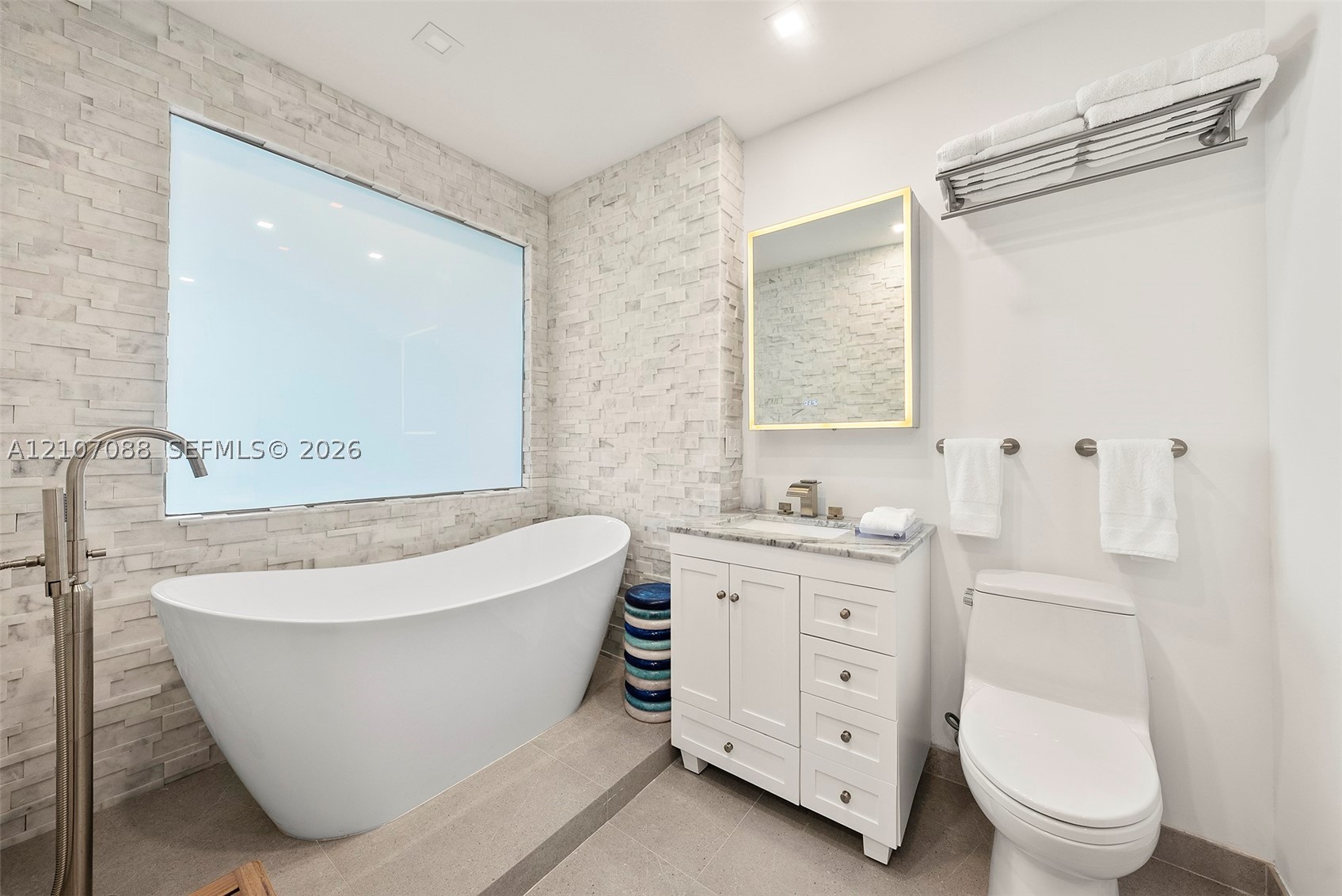 1425 Brickell Ave #51D Miami, FL 33131