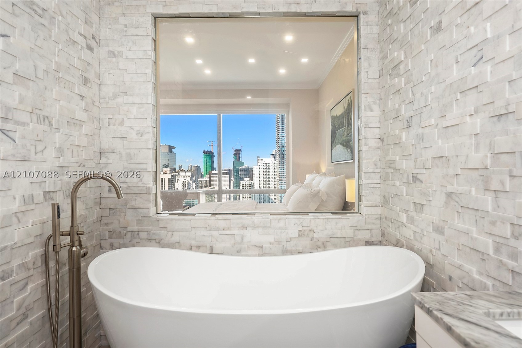 1425 Brickell Ave #51D Miami, FL 33131