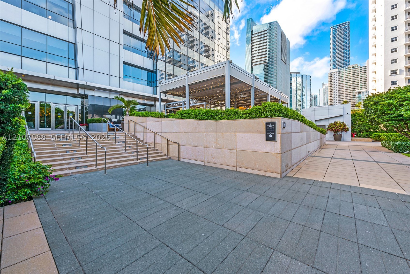 1425 Brickell Ave #51D Miami, FL 33131
