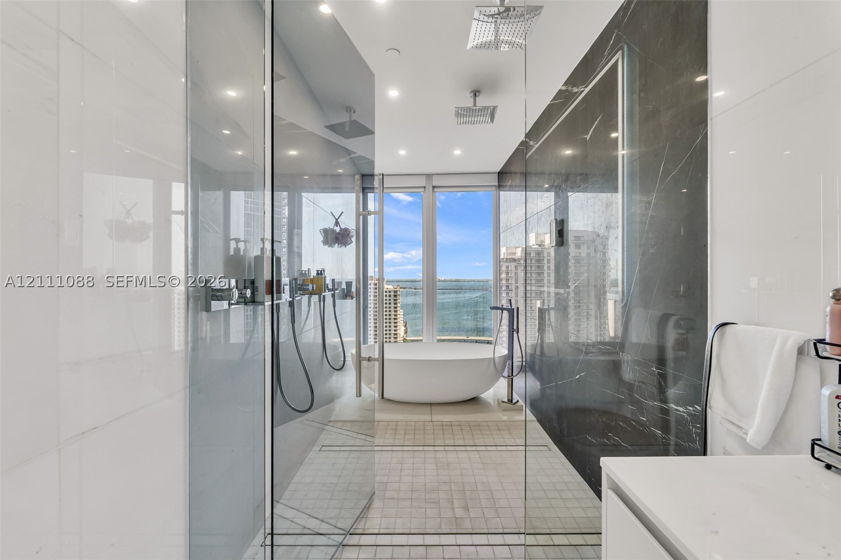 300 Biscayne Blvd Way #3103C Miami, FL 33131