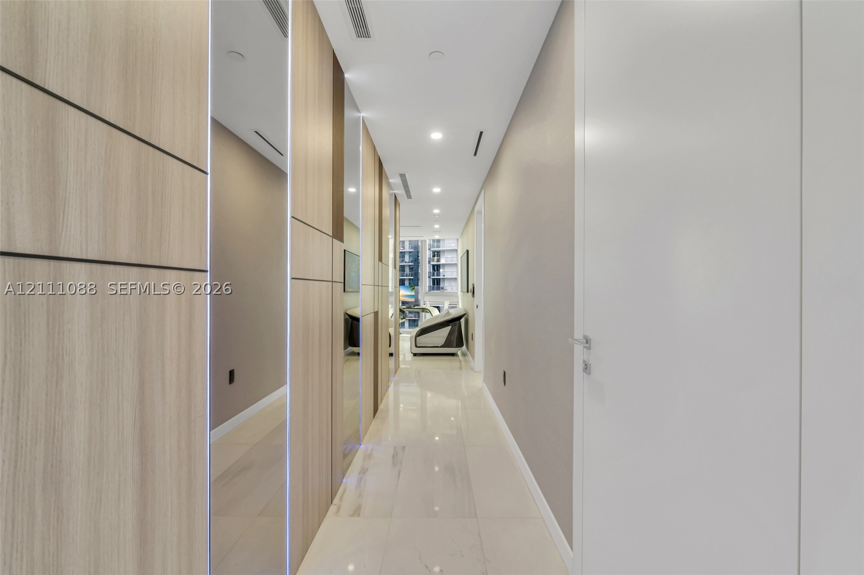 300 Biscayne Blvd Way #3103C Miami, FL 33131