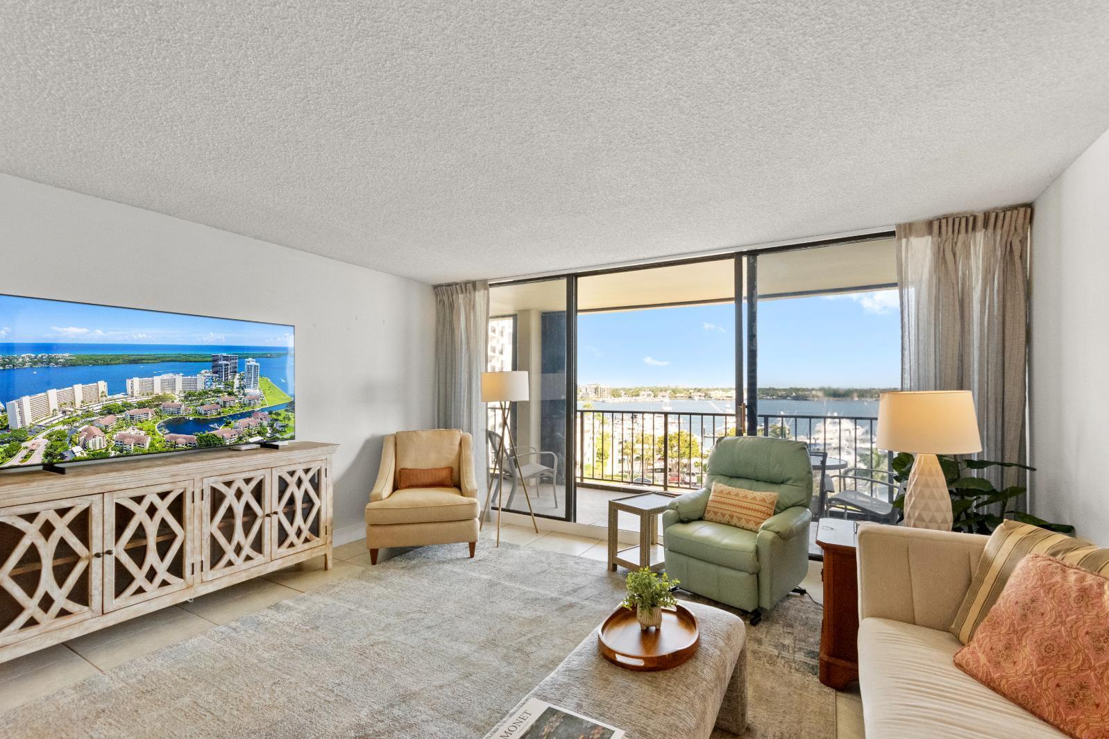 136 Lakeshore #711 North Palm Beach, FL 33408