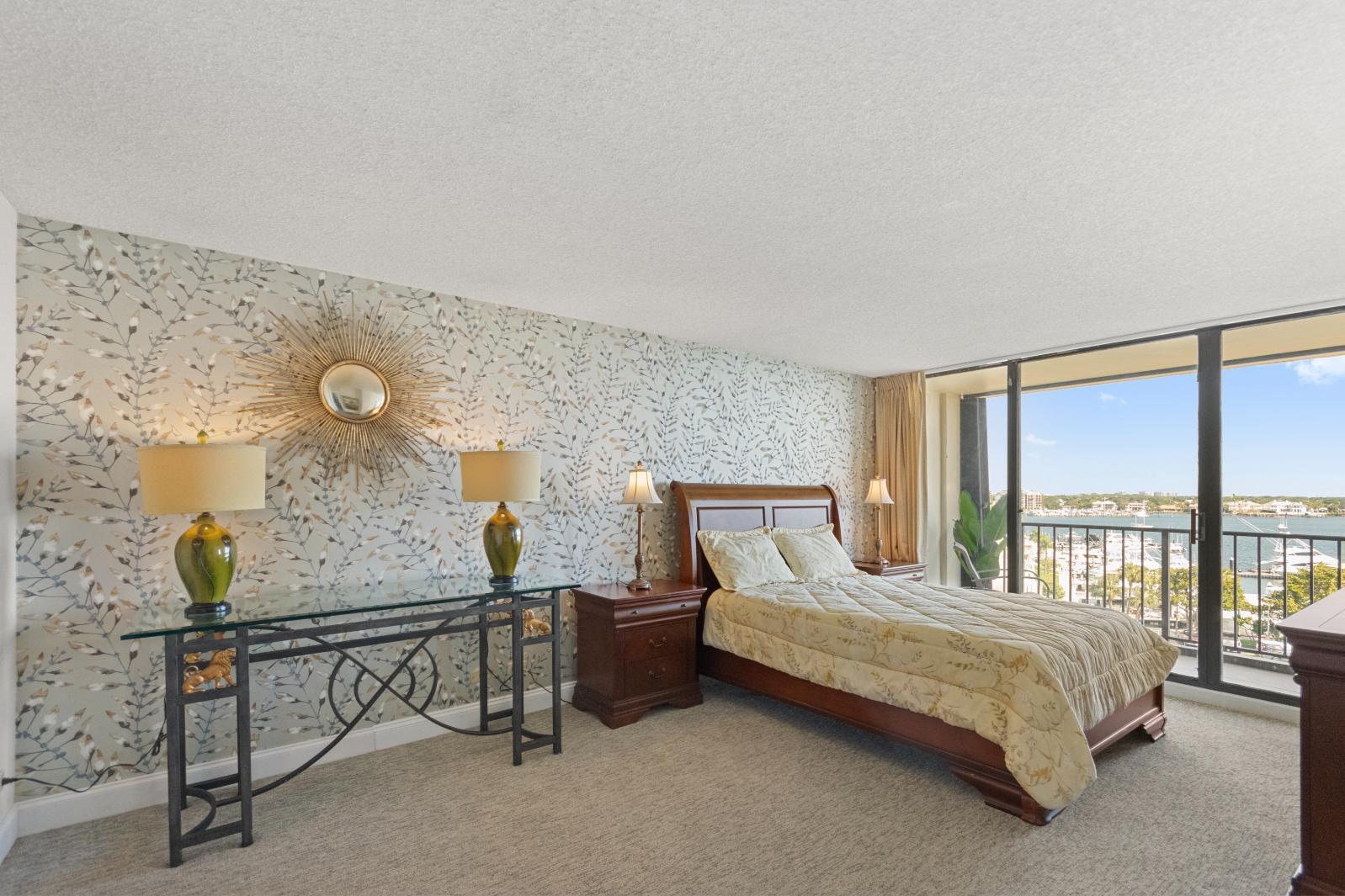 136 Lakeshore #711 North Palm Beach, FL 33408