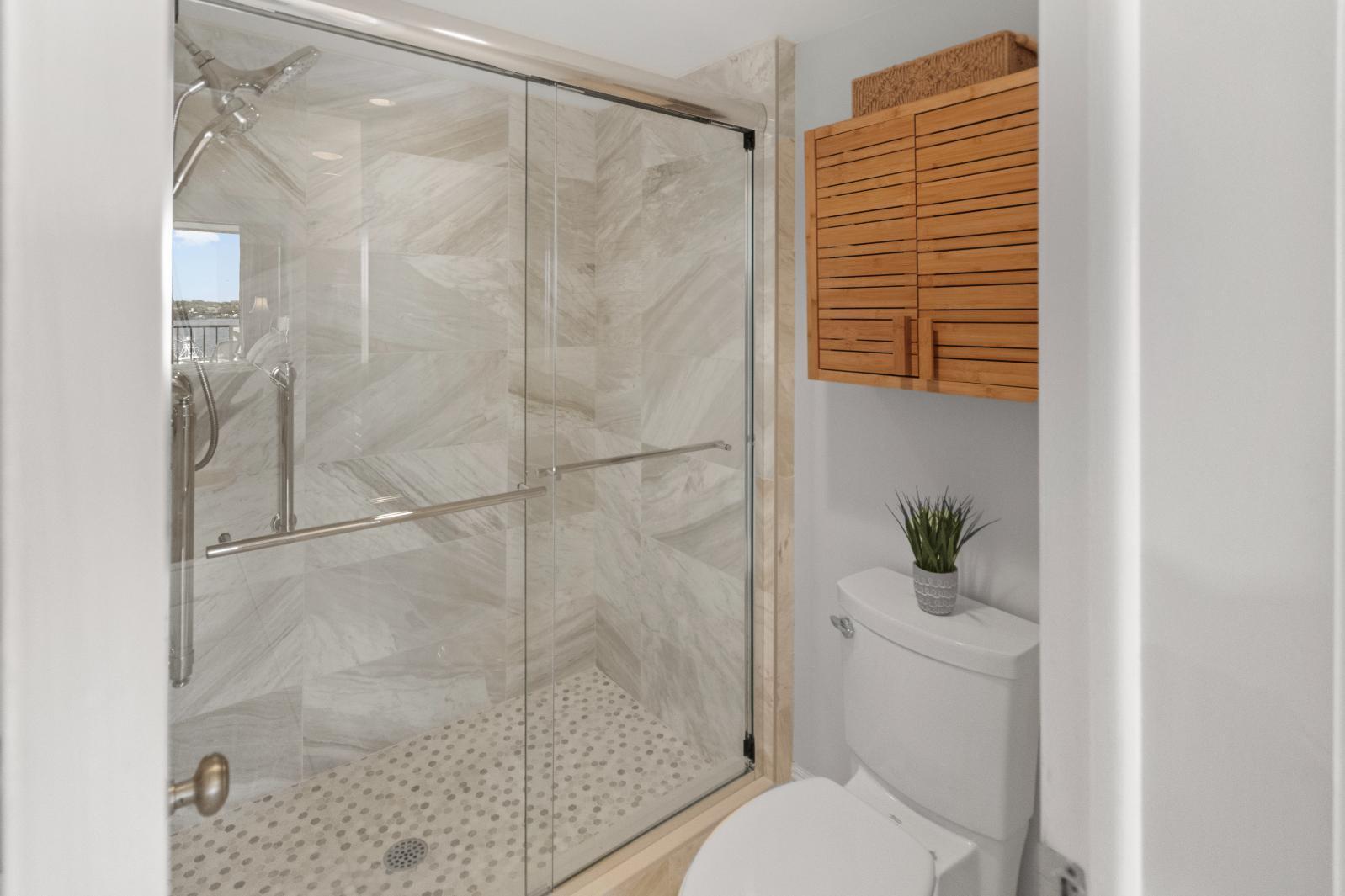 136 Lakeshore #711 North Palm Beach, FL 33408