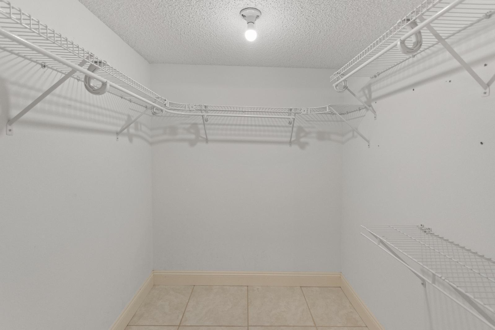 136 Lakeshore #711 North Palm Beach, FL 33408