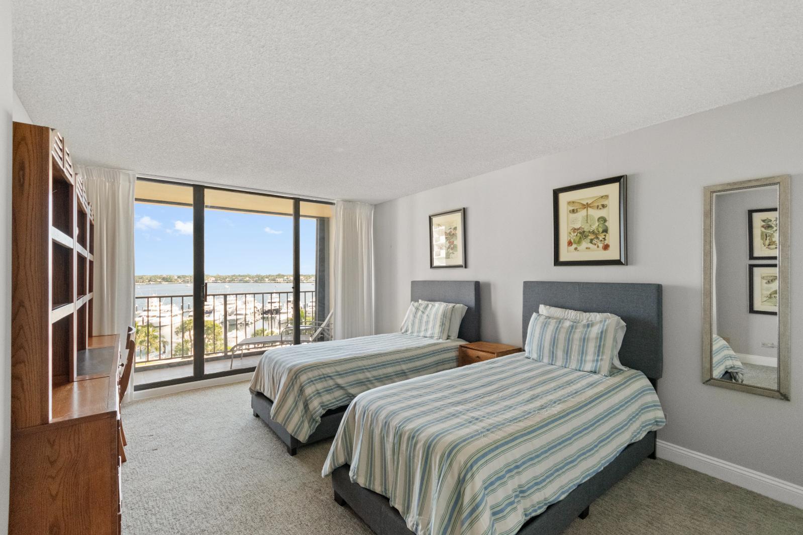 136 Lakeshore #711 North Palm Beach, FL 33408