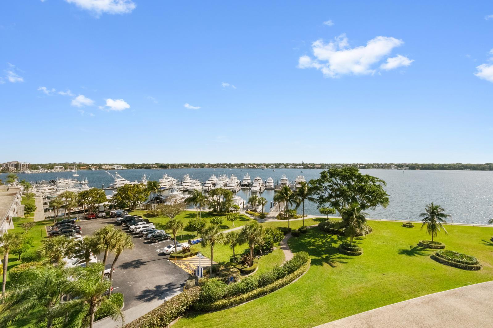 136 Lakeshore #711 North Palm Beach, FL 33408