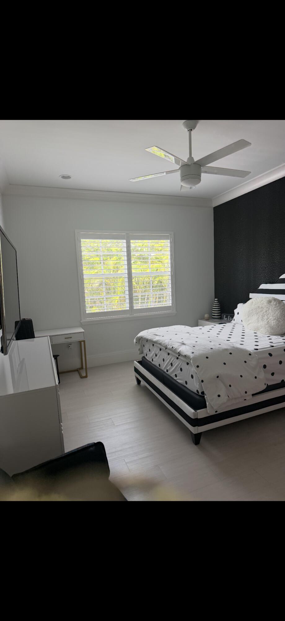 951 NE 2nd Boca Raton, FL 33432