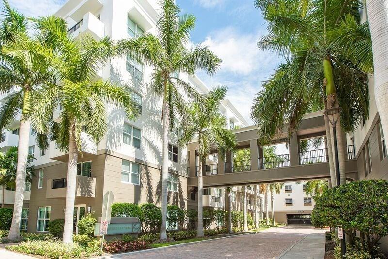 2421 NE 65th #408