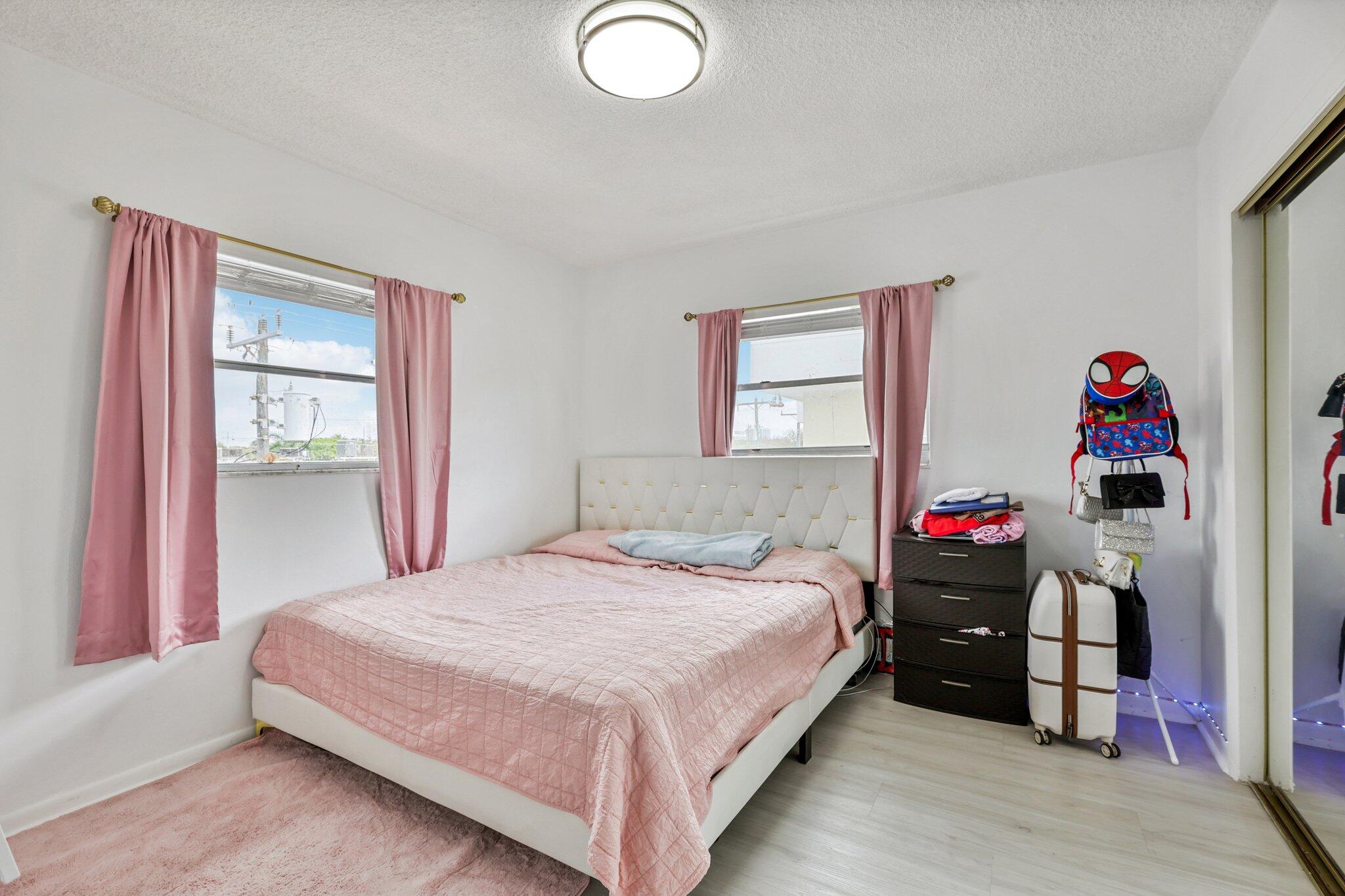 1735 NE 164th #F-304 North Miami Beach, FL 33162