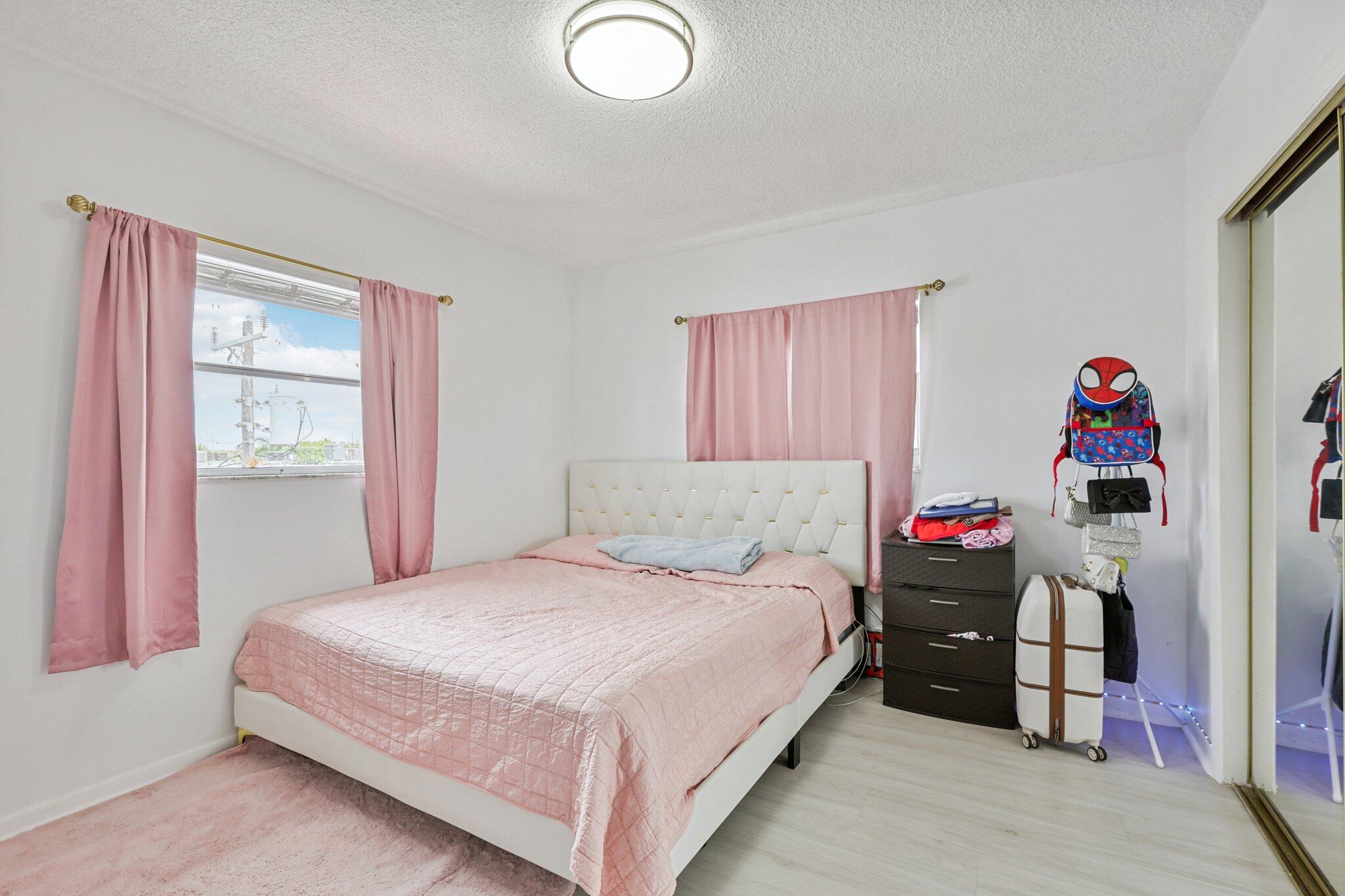 1735 NE 164th #F-304 North Miami Beach, FL 33162