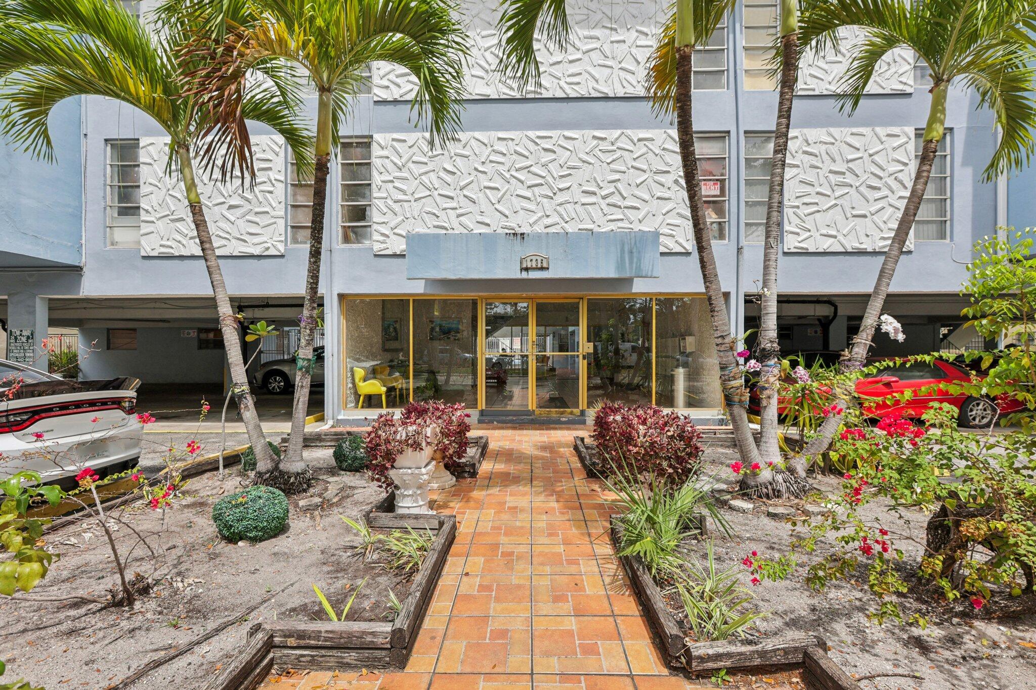 1735 NE 164th #F-304 North Miami Beach, FL 33162