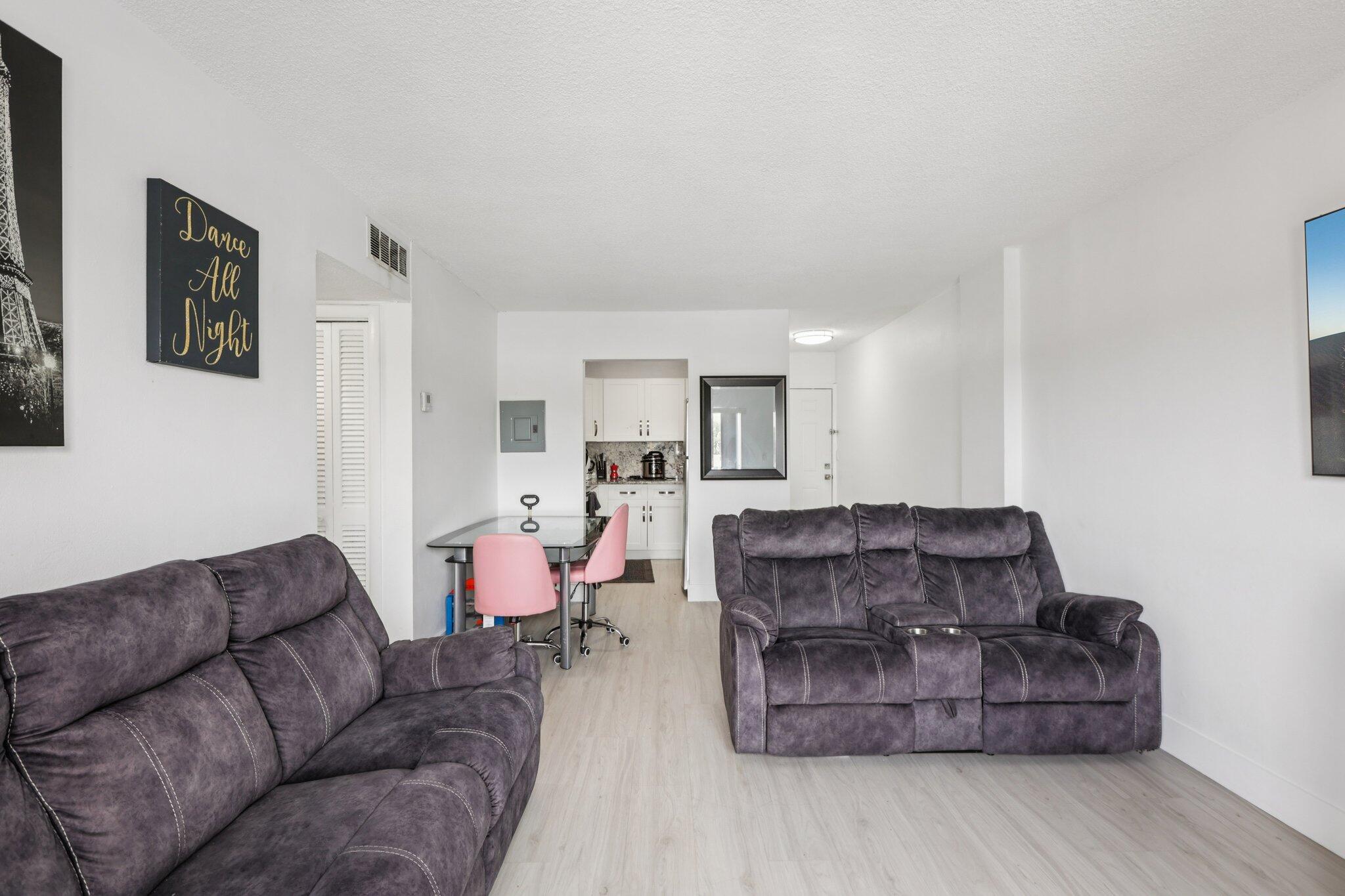 1735 NE 164th #F-304 North Miami Beach, FL 33162