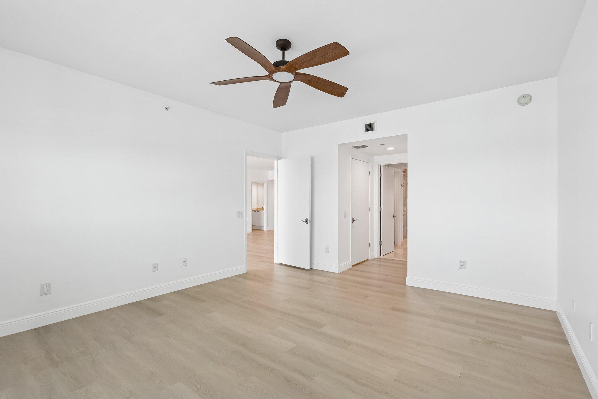2650 Lake Shr #1202 Riviera Beach, FL 33404