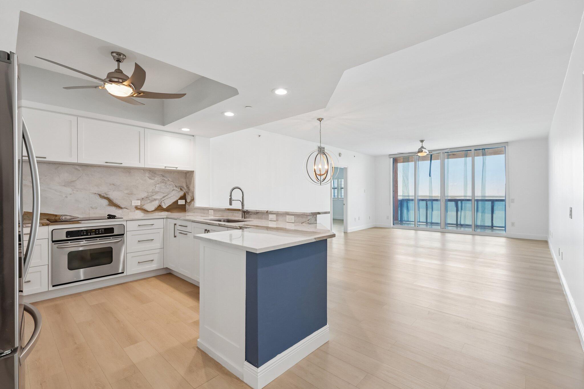 2650 Lake Shr #1202 Riviera Beach, FL 33404