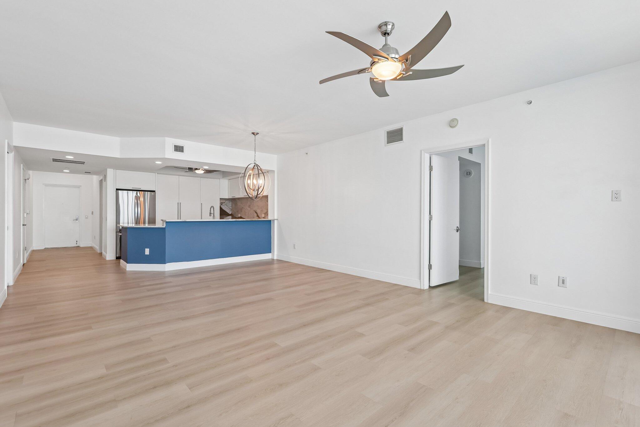 2650 Lake Shr #1202 Riviera Beach, FL 33404