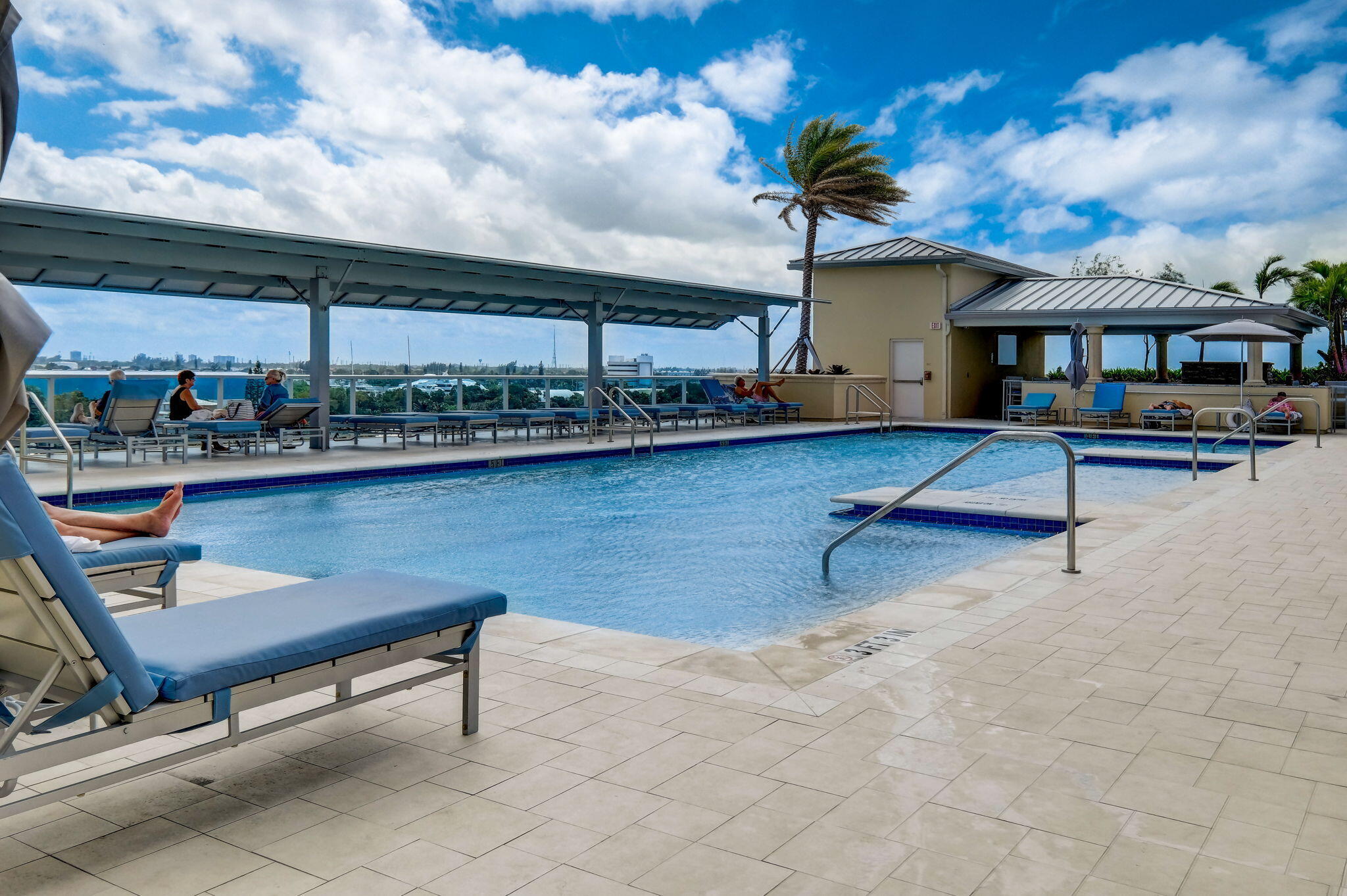 2650 Lake Shr #1202 Riviera Beach, FL 33404