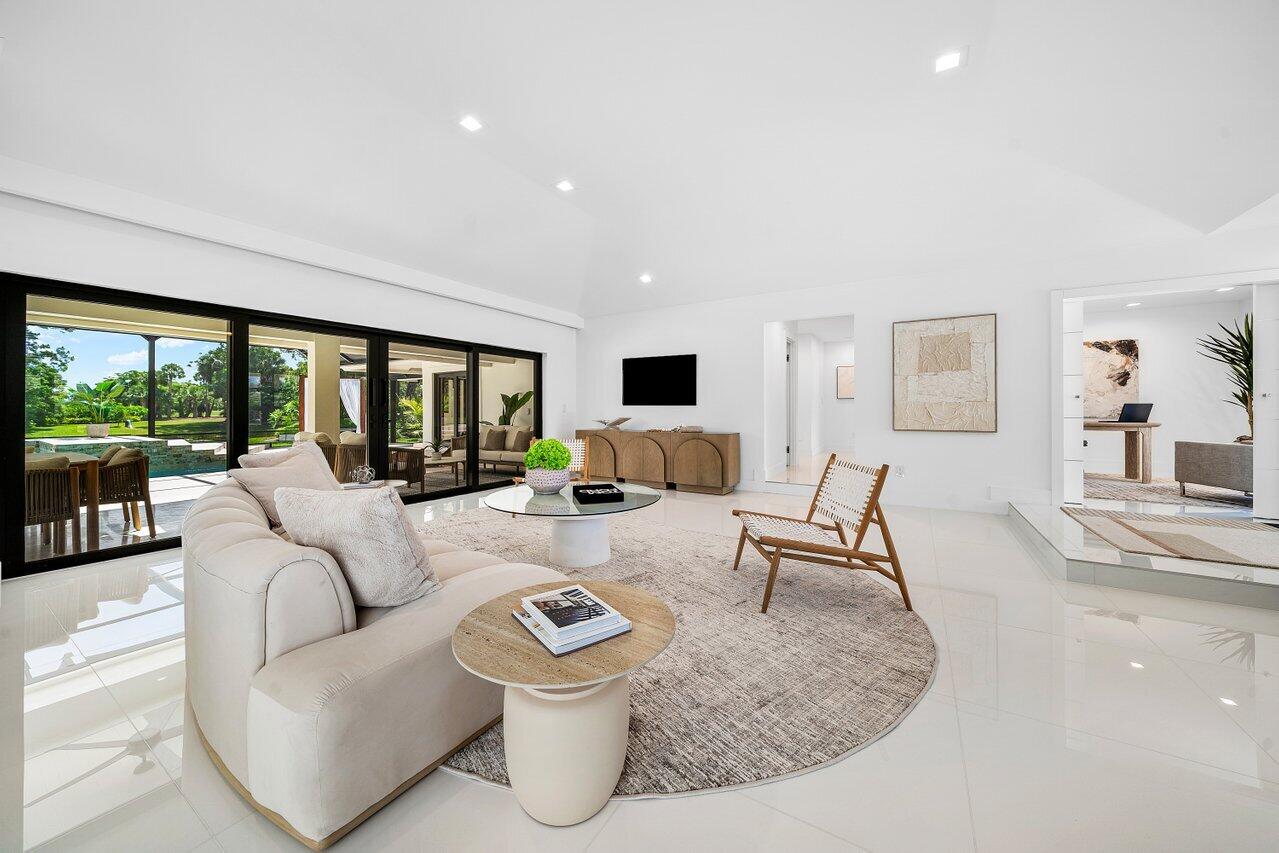 1648 Breakers West West Palm Beach, FL 33411