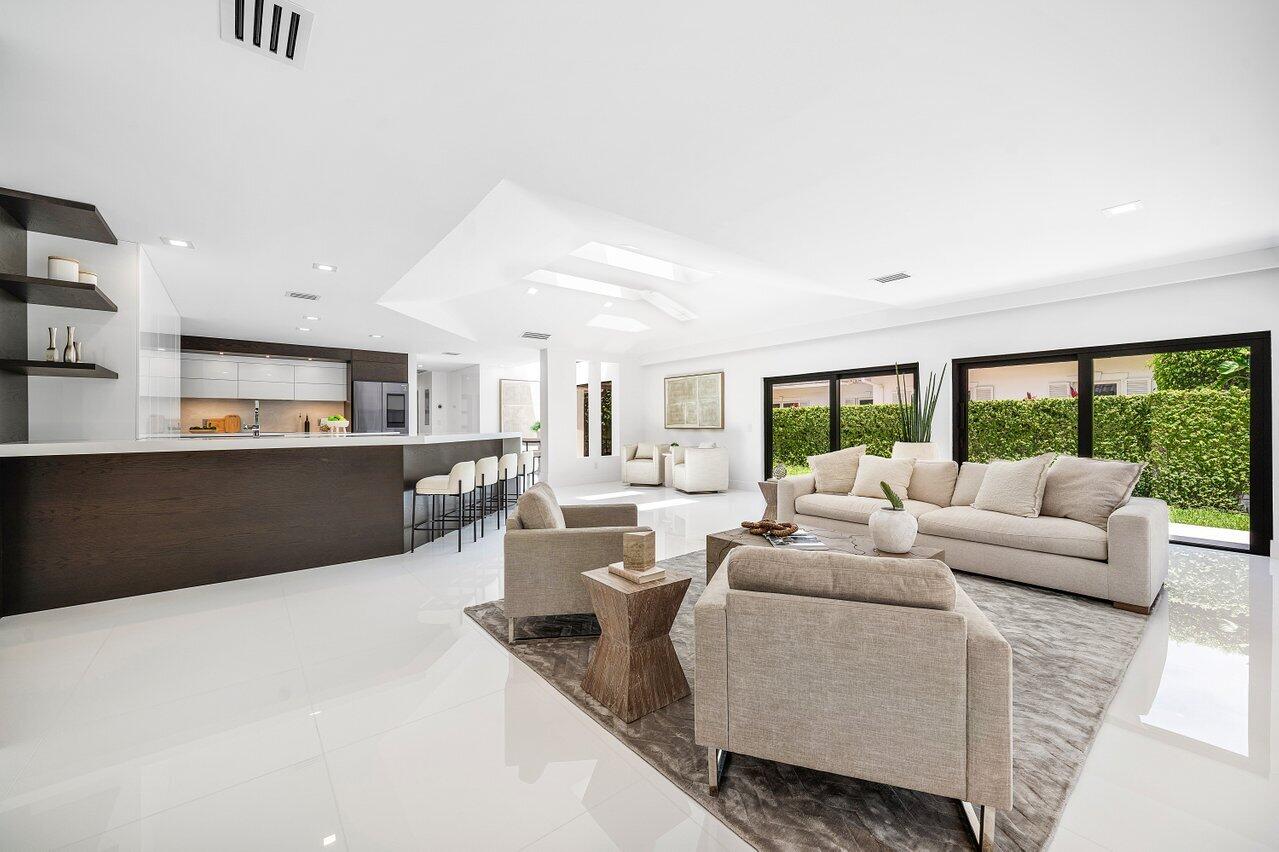 1648 Breakers West West Palm Beach, FL 33411