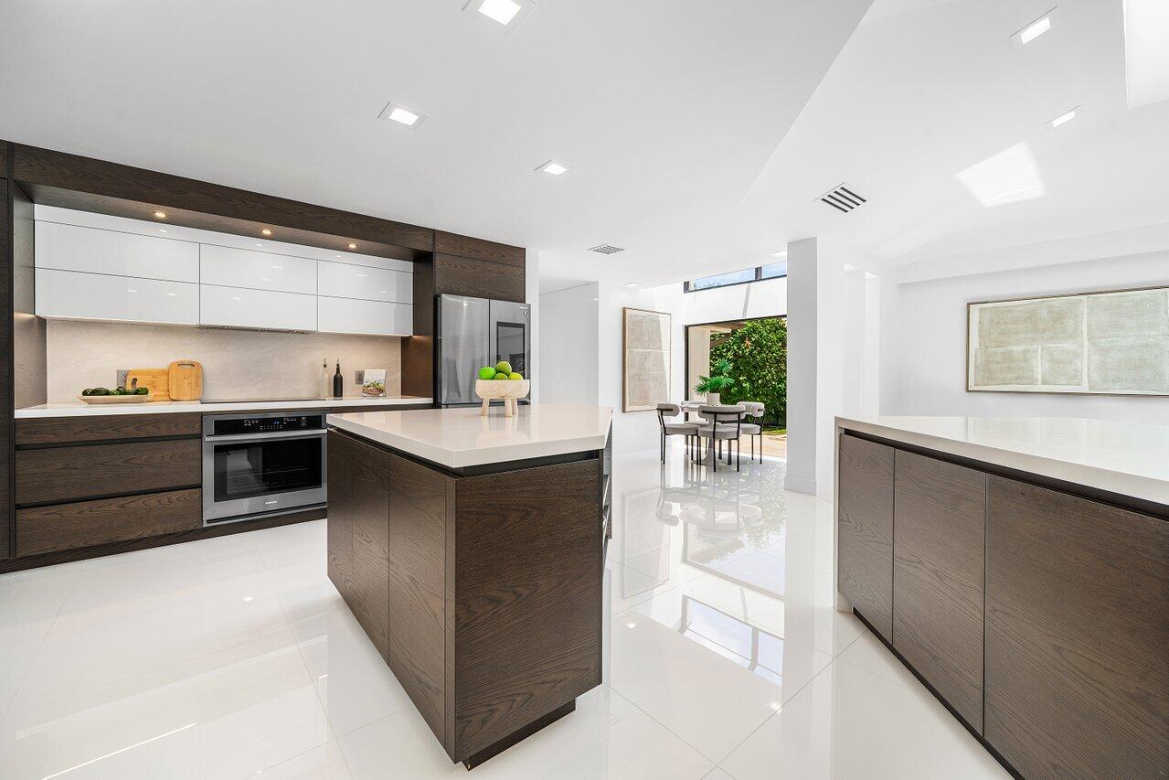 1648 Breakers West West Palm Beach, FL 33411