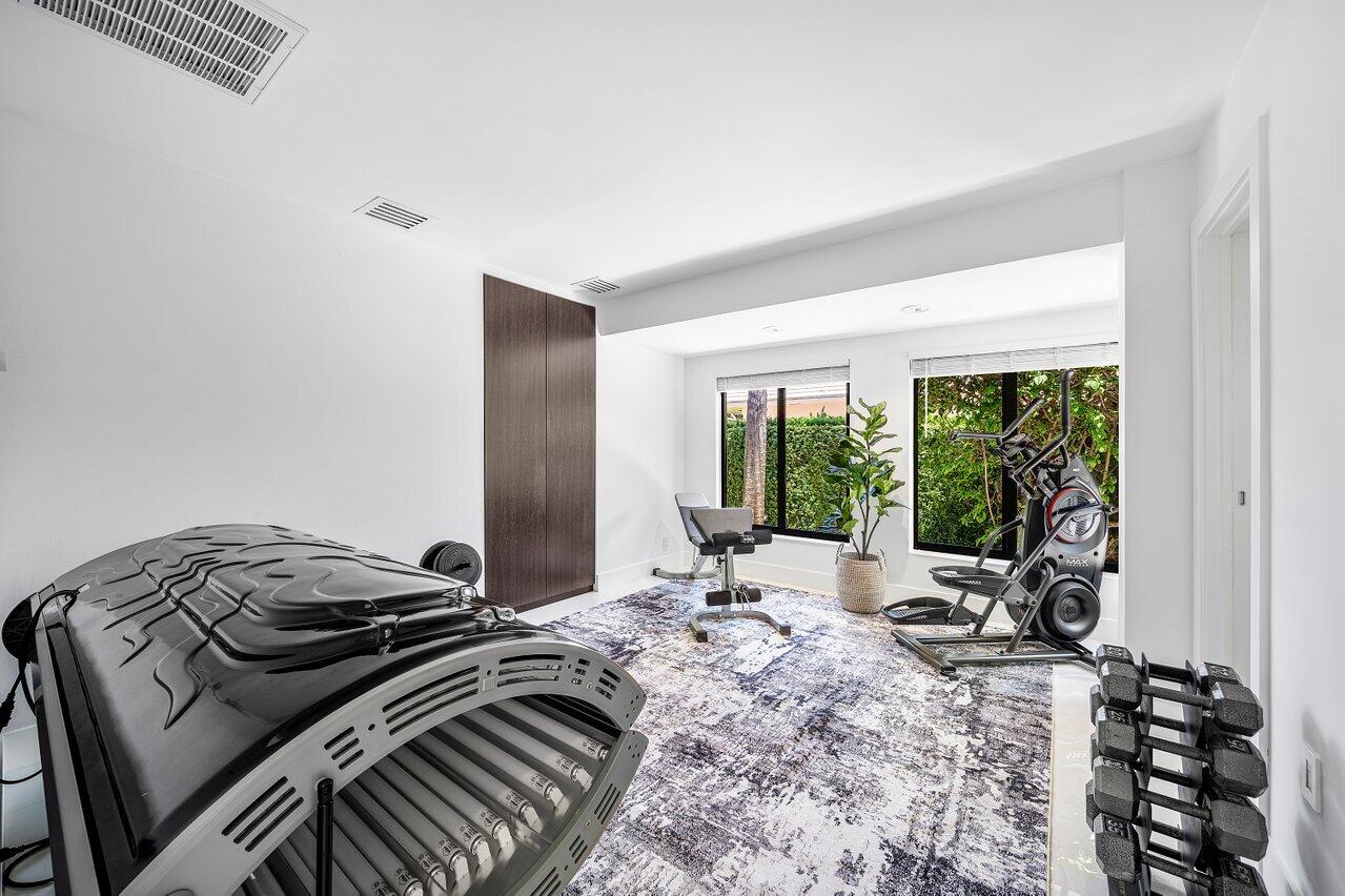 1648 Breakers West West Palm Beach, FL 33411