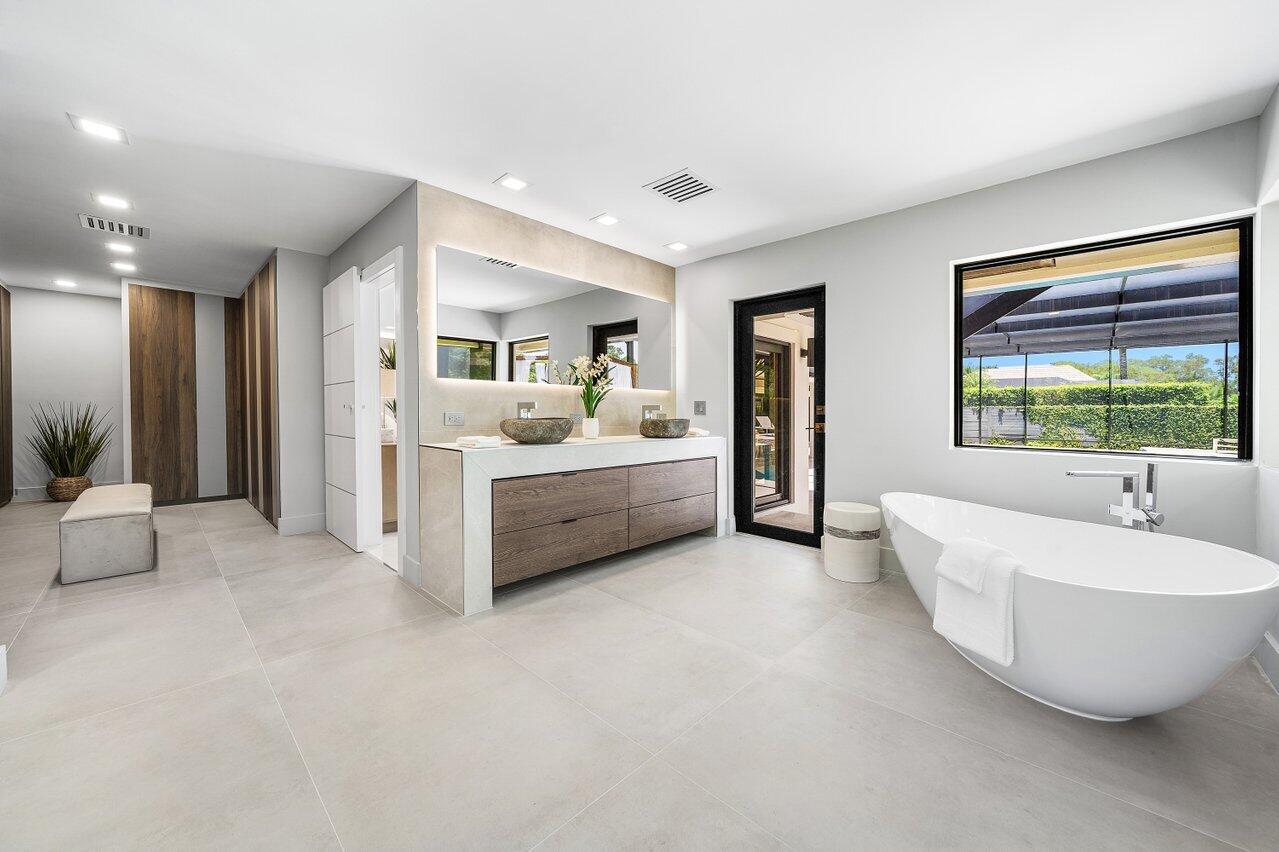 1648 Breakers West West Palm Beach, FL 33411