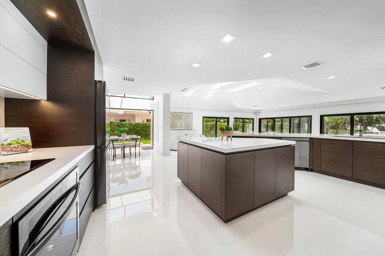 1648 Breakers West West Palm Beach, FL 33411