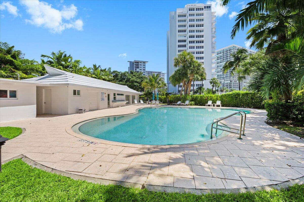 2611 SE 21st Fort Lauderdale, FL 33316