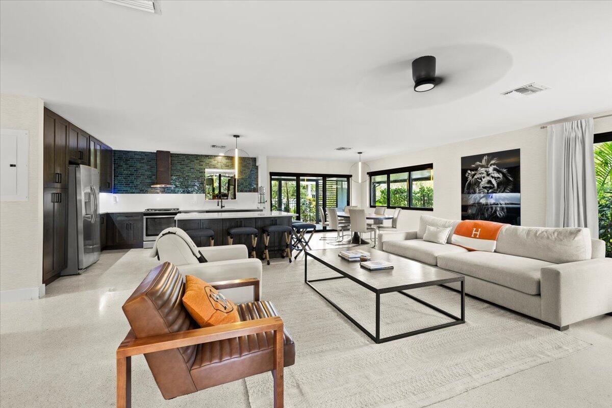 2611 SE 21st Fort Lauderdale, FL 33316