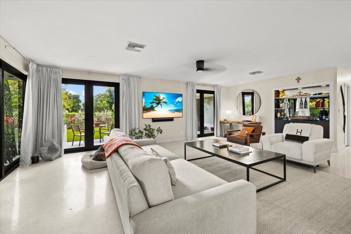 2611 SE 21st Fort Lauderdale, FL 33316