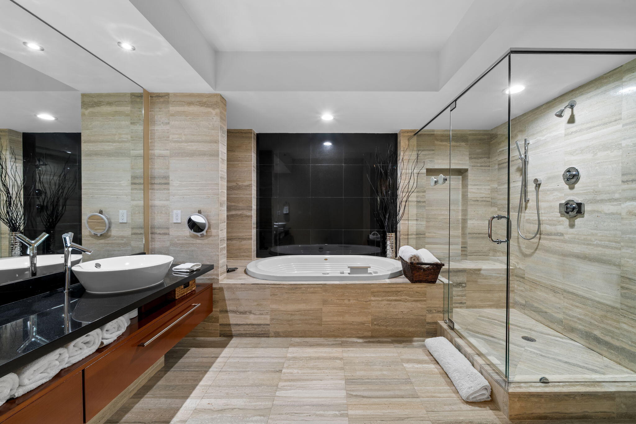 101 S Fort Lauderdale Bch #2004 Fort Lauderdale, FL 33316