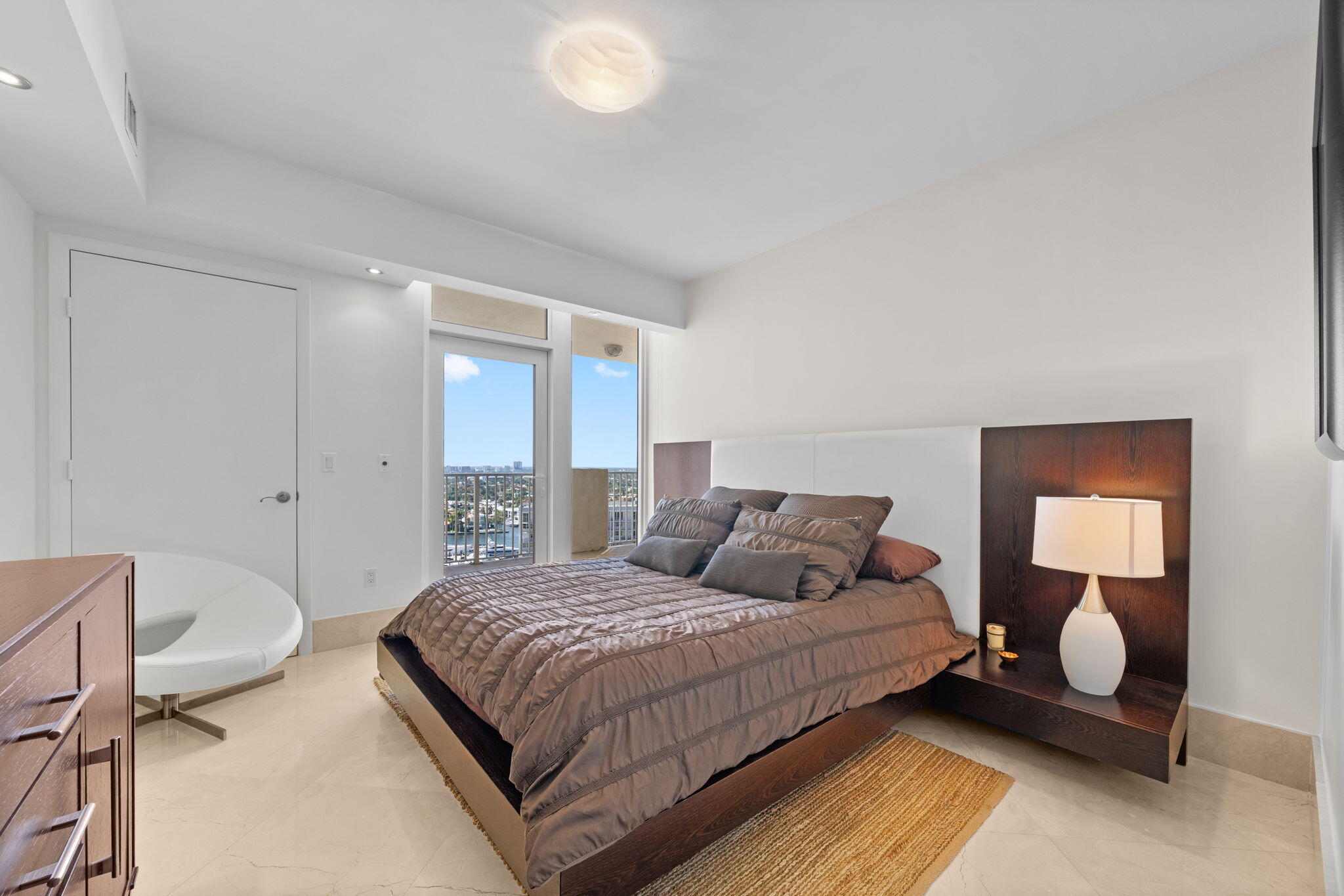 101 S Fort Lauderdale Bch #2004 Fort Lauderdale, FL 33316