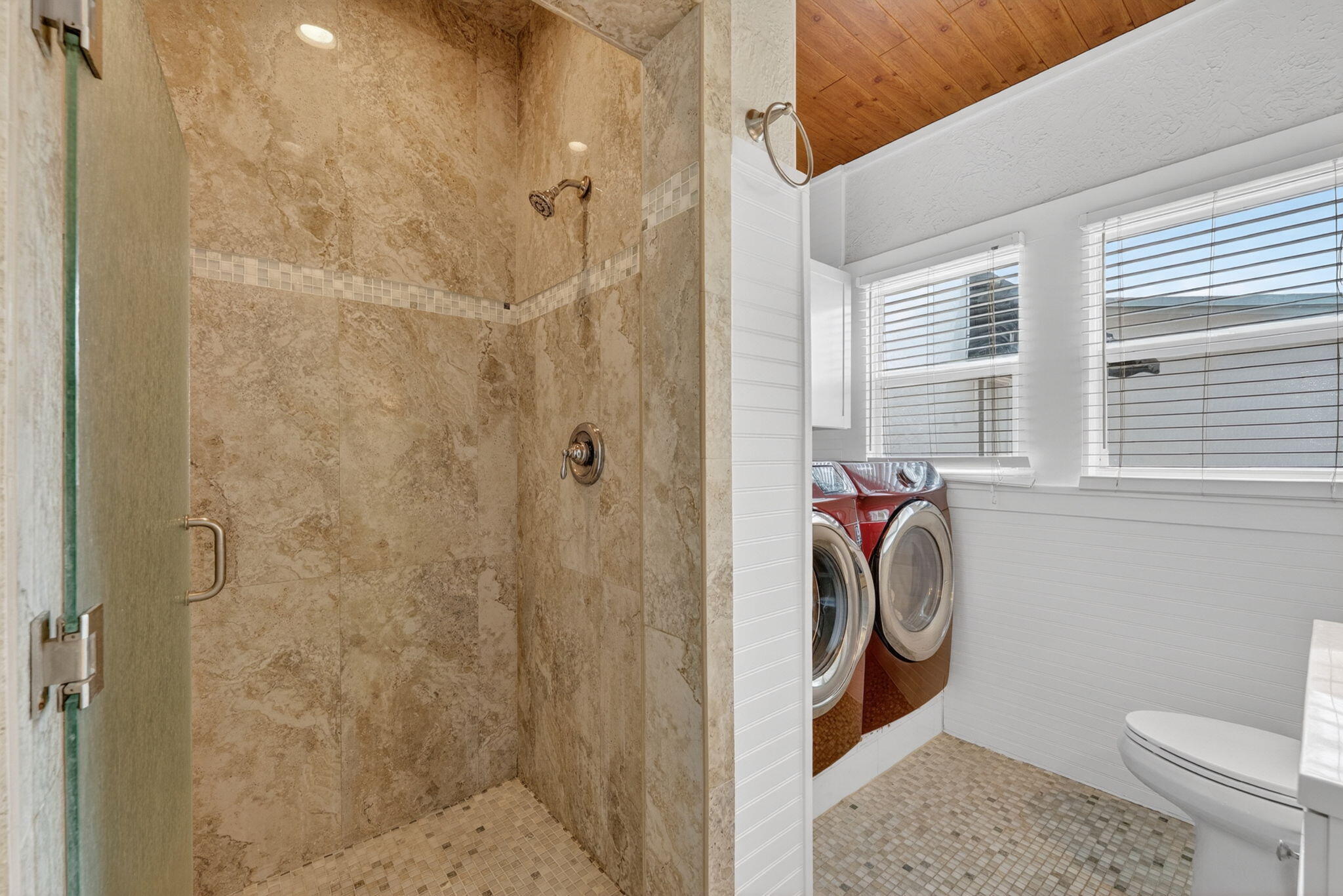 400 NE 5th Pompano Beach, FL 33060