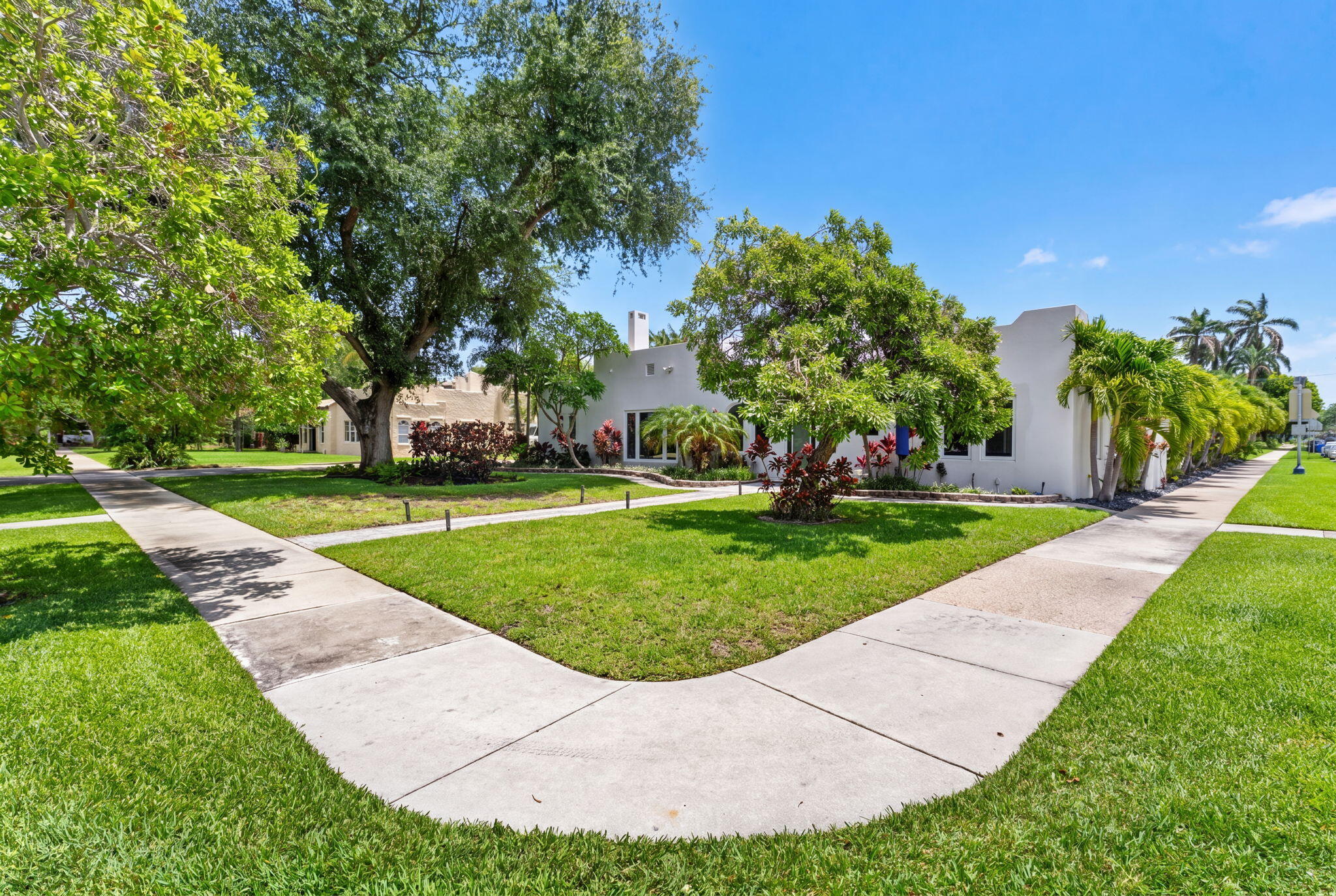 400 NE 5th Pompano Beach, FL 33060