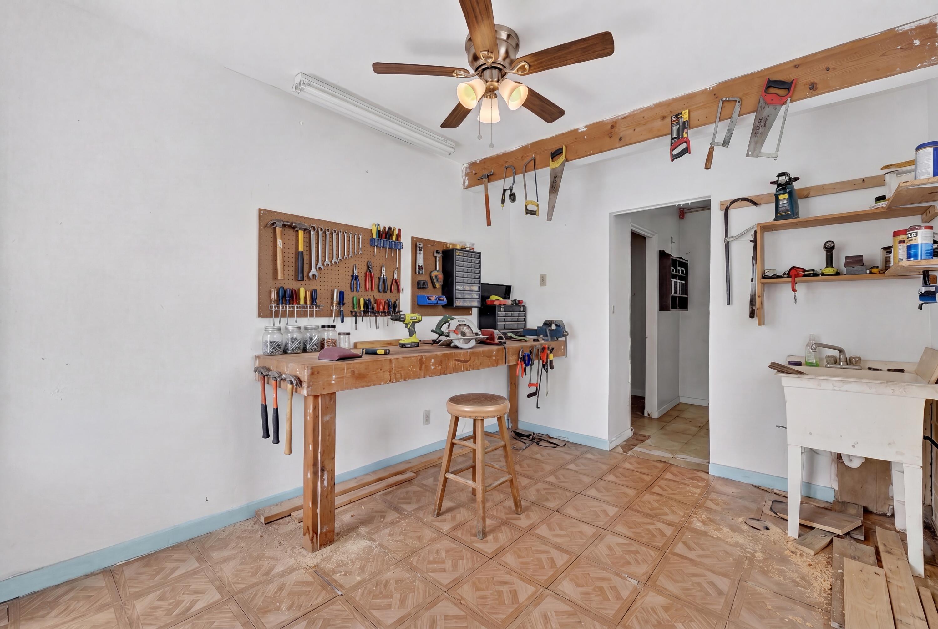 400 NE 5th Pompano Beach, FL 33060
