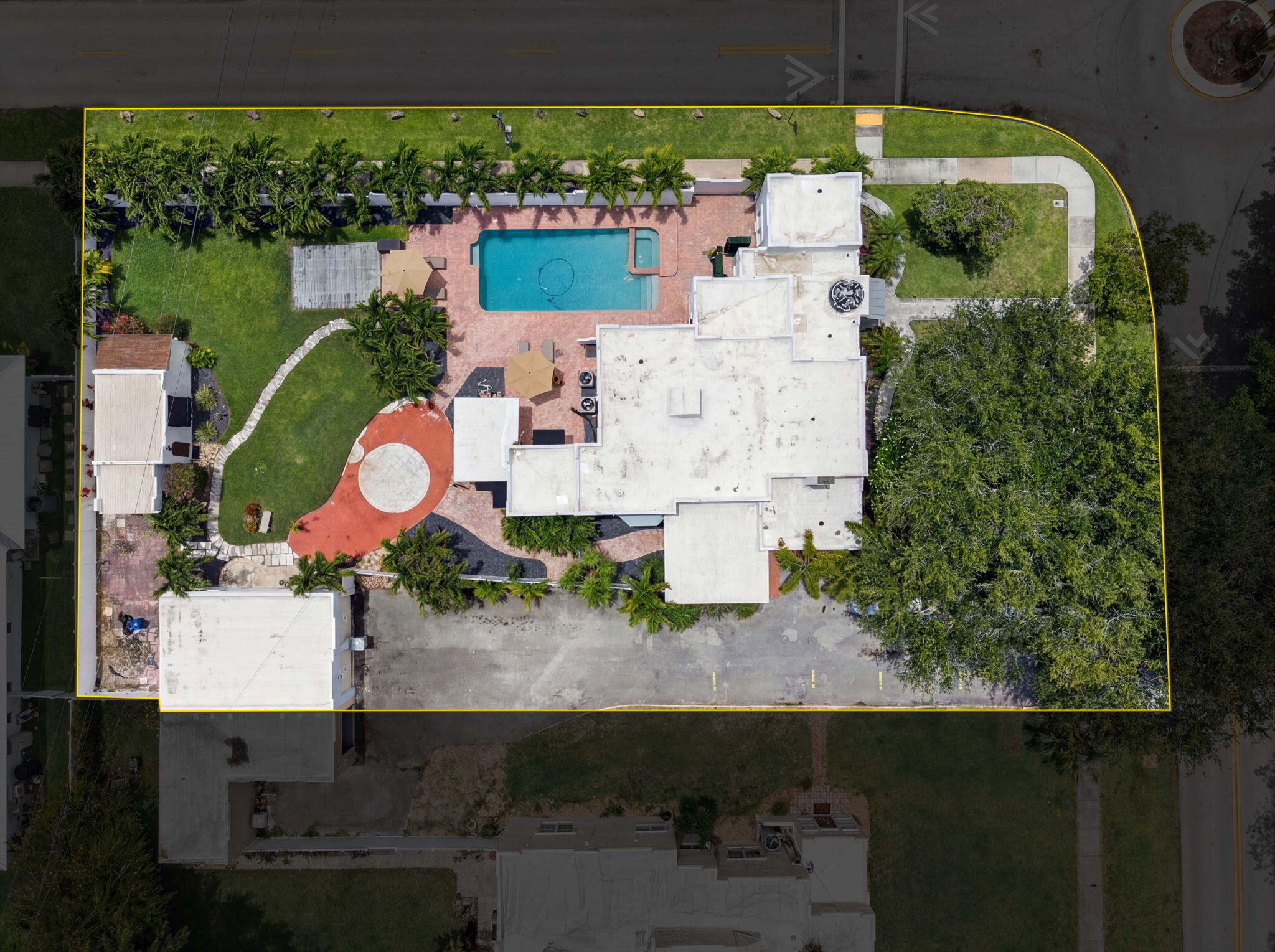 400 NE 5th Pompano Beach, FL 33060