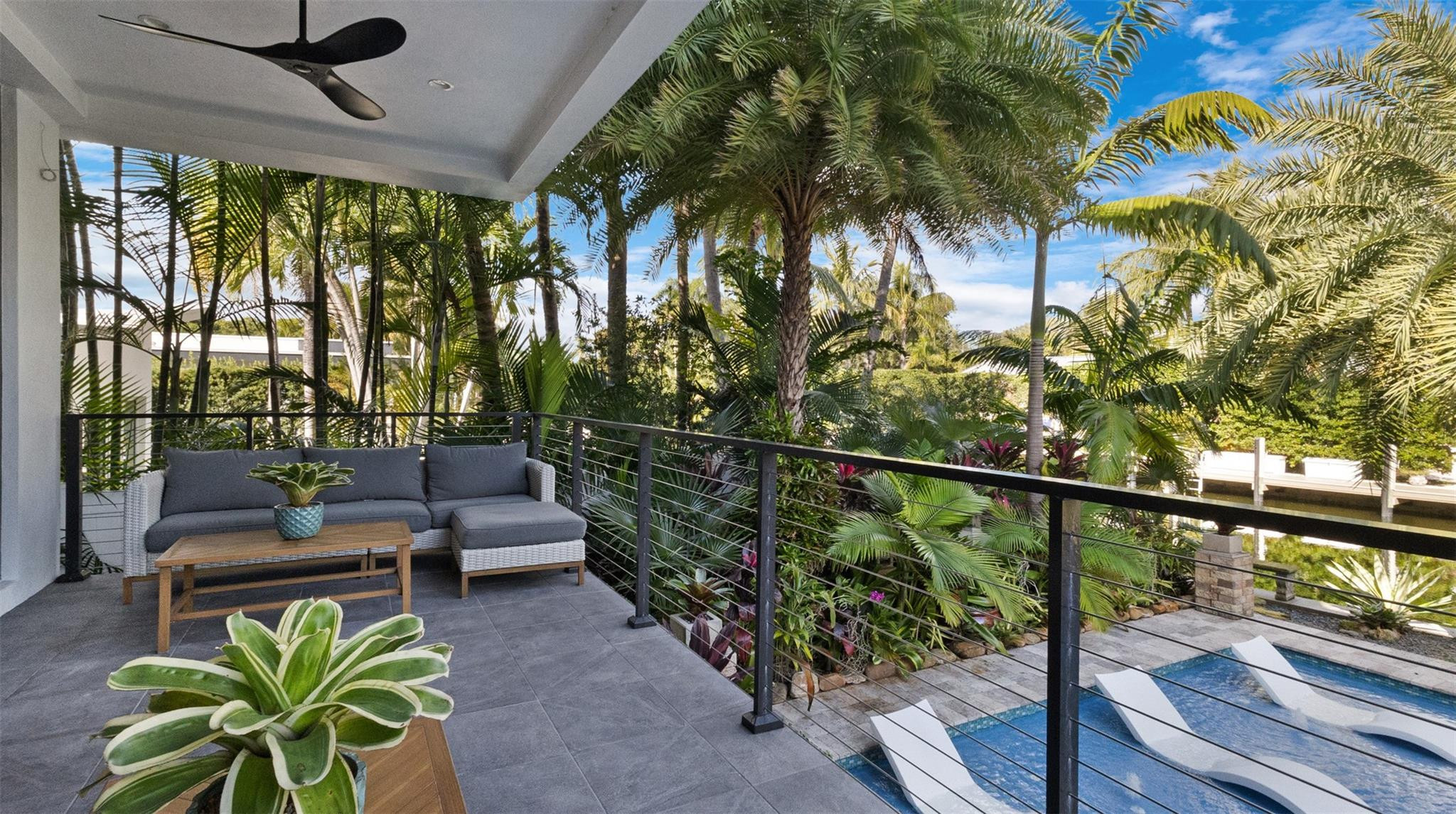 823 Ponce De Leon Fort Lauderdale, FL 33316