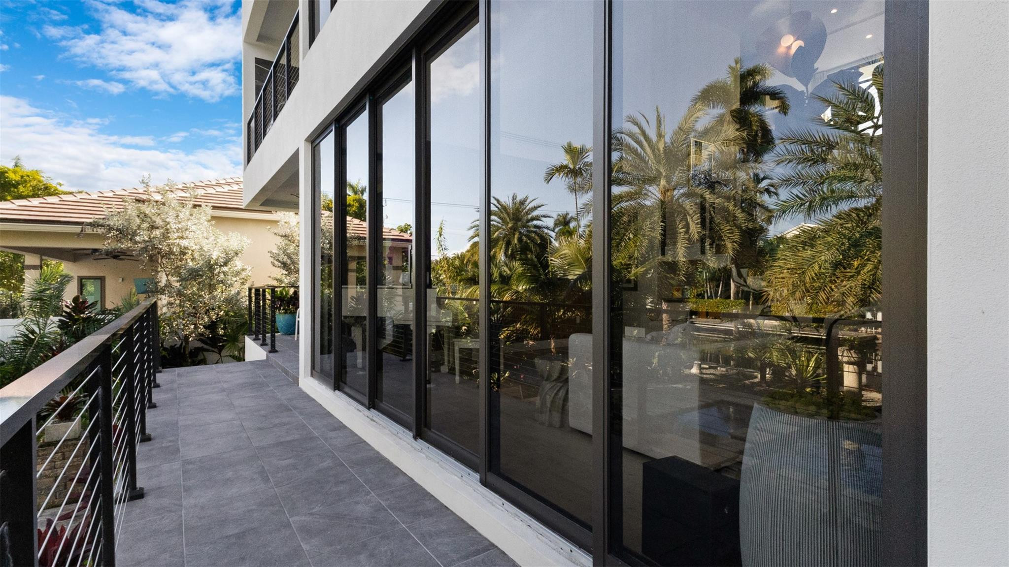 823 Ponce De Leon Fort Lauderdale, FL 33316