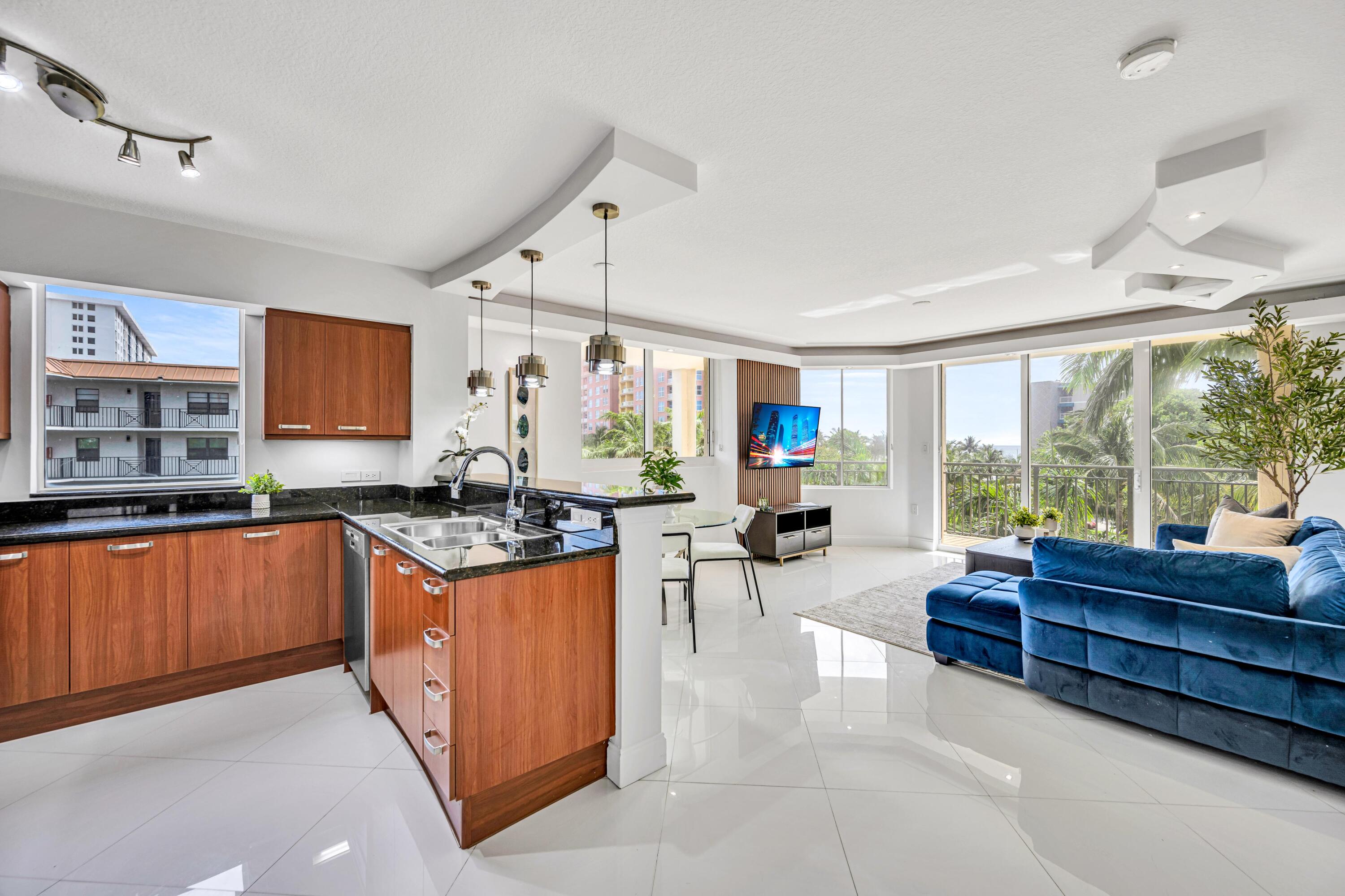 2011 N Ocean #405 Fort Lauderdale, FL 33305