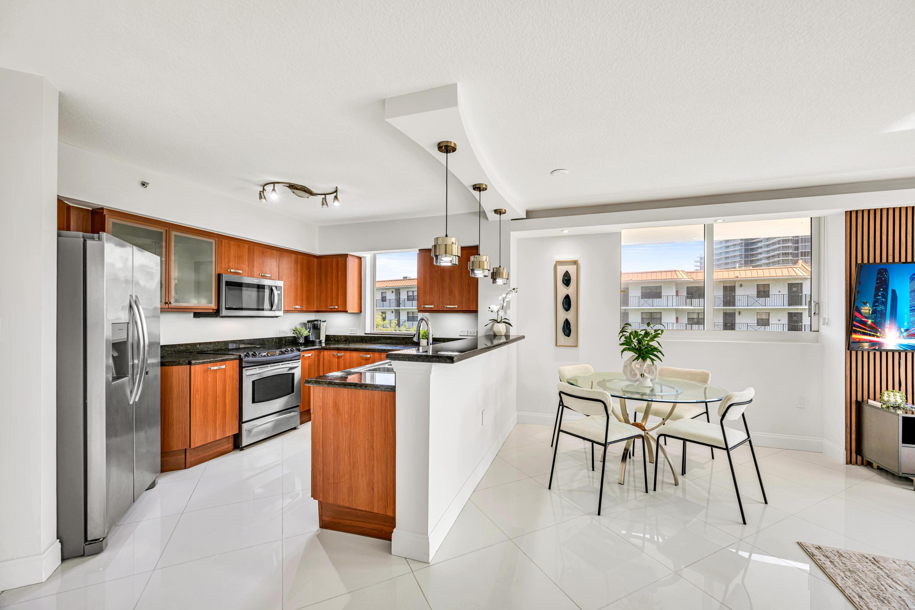 2011 N Ocean #405 Fort Lauderdale, FL 33305
