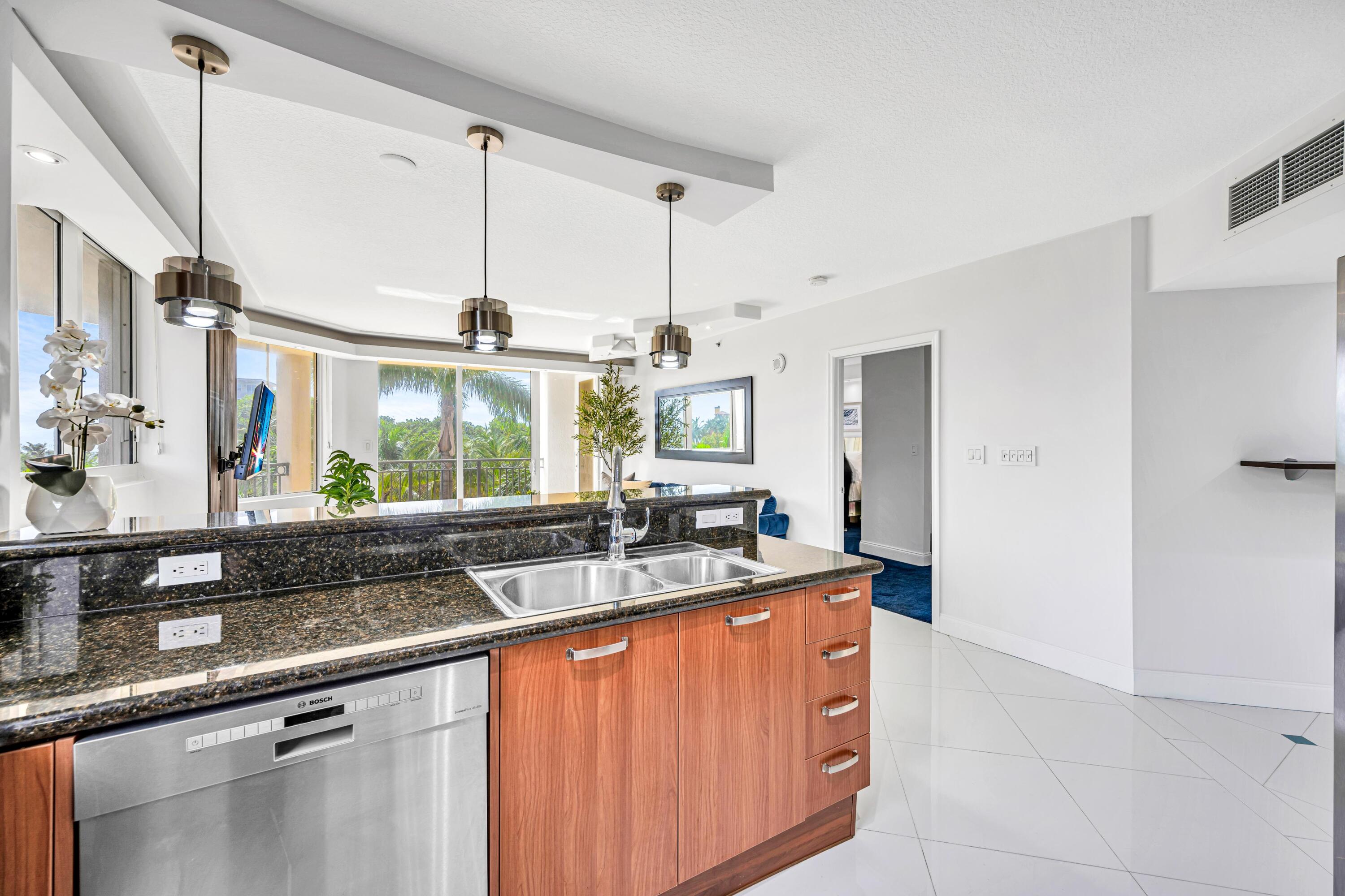 2011 N Ocean #405 Fort Lauderdale, FL 33305