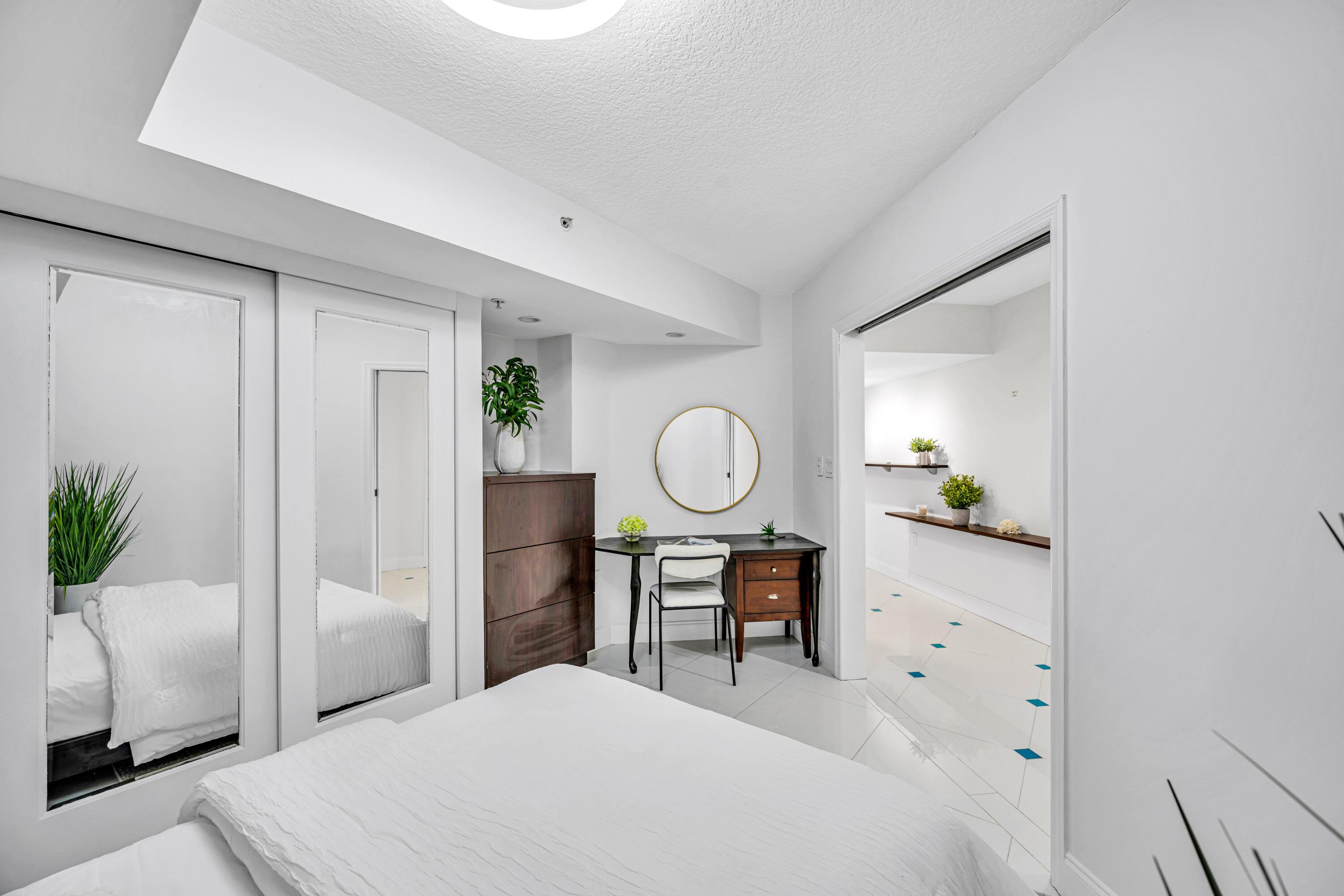 2011 N Ocean #405 Fort Lauderdale, FL 33305