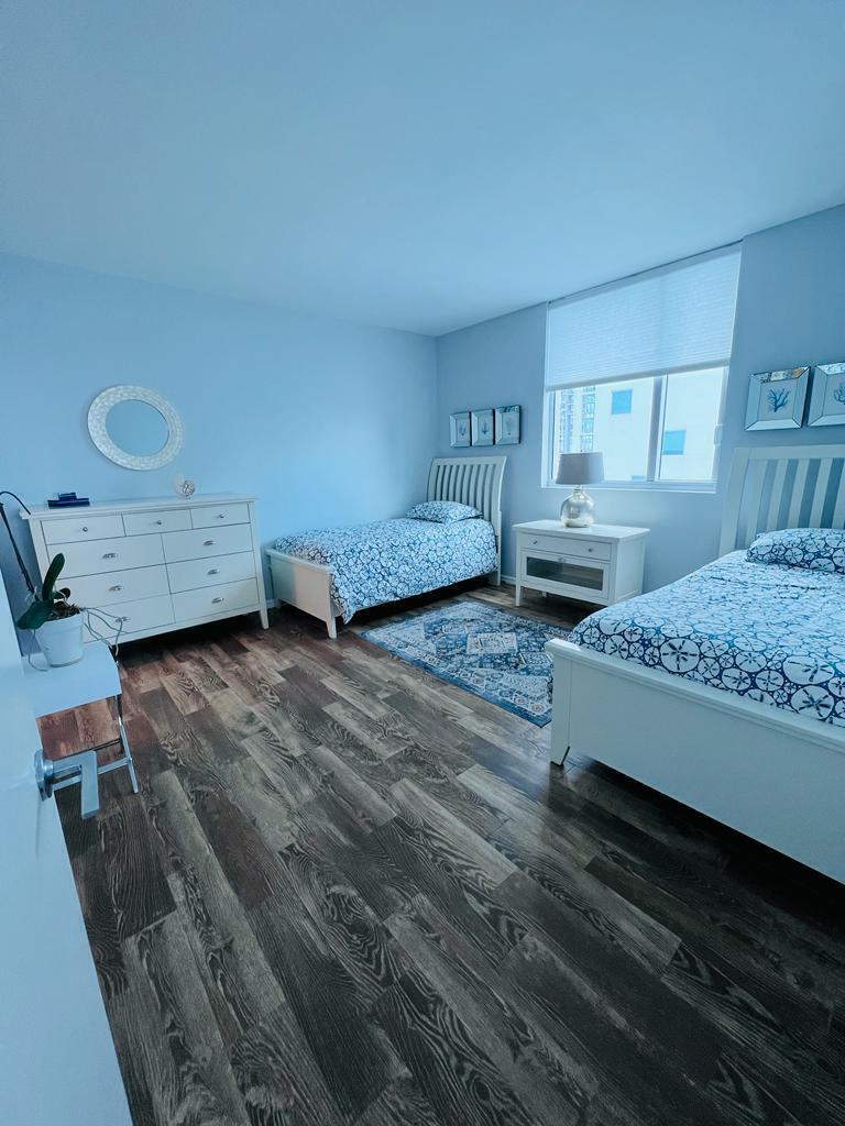 image 500 Brickell East15
