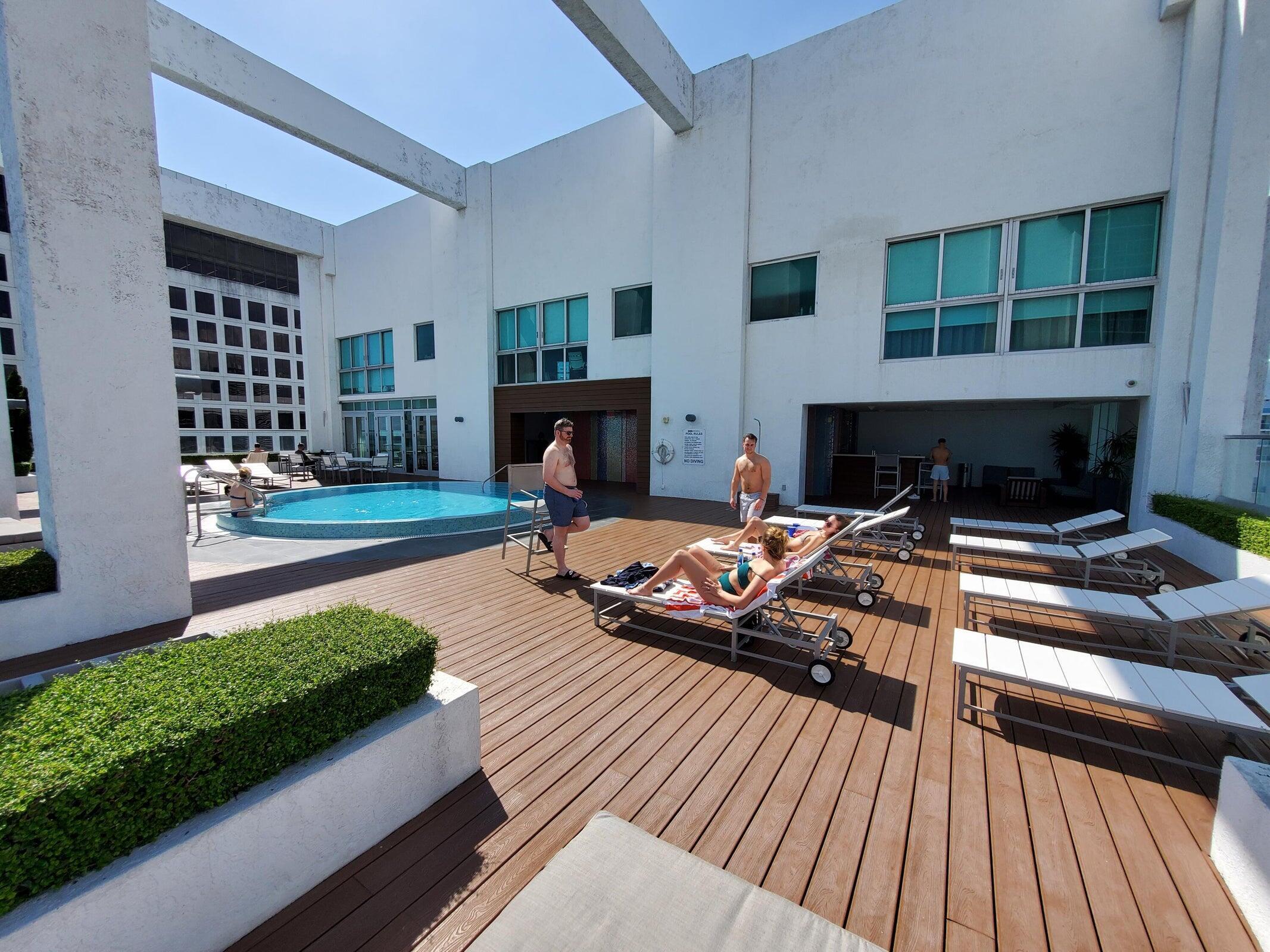 image 500 Brickell East34