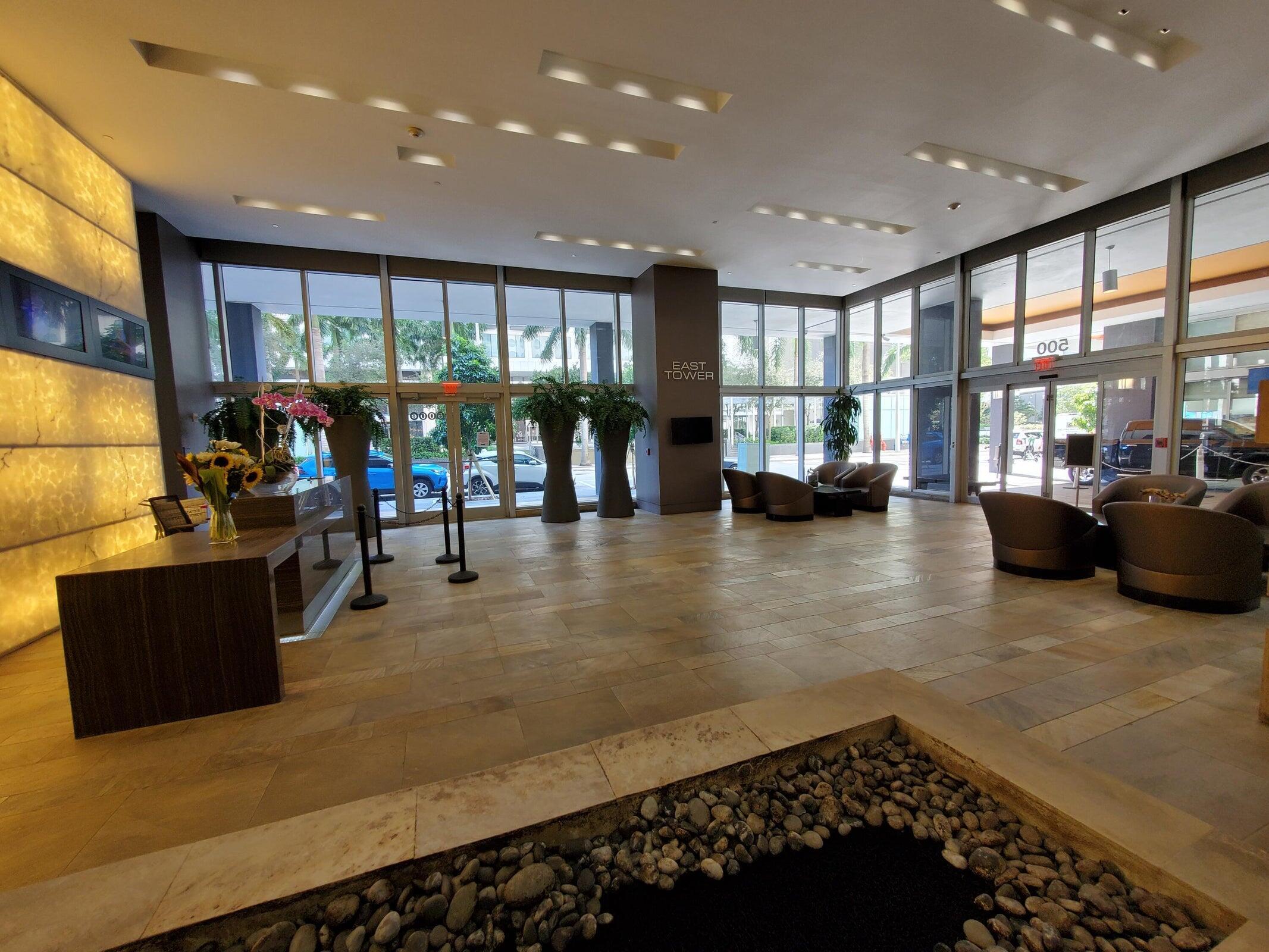 image 500 Brickell East36